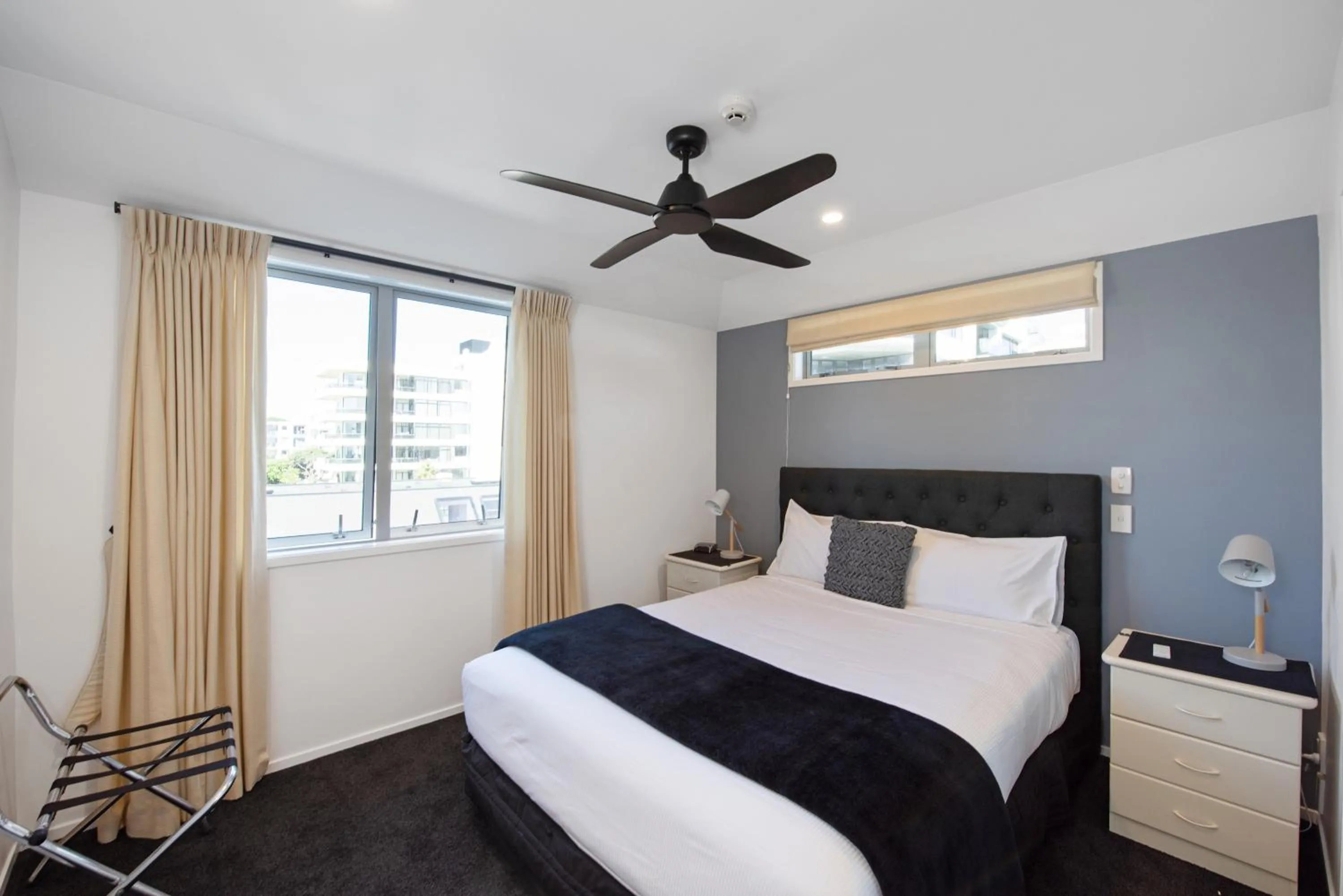 Bedroom, Bed in Pavilion Beachfront Apartments