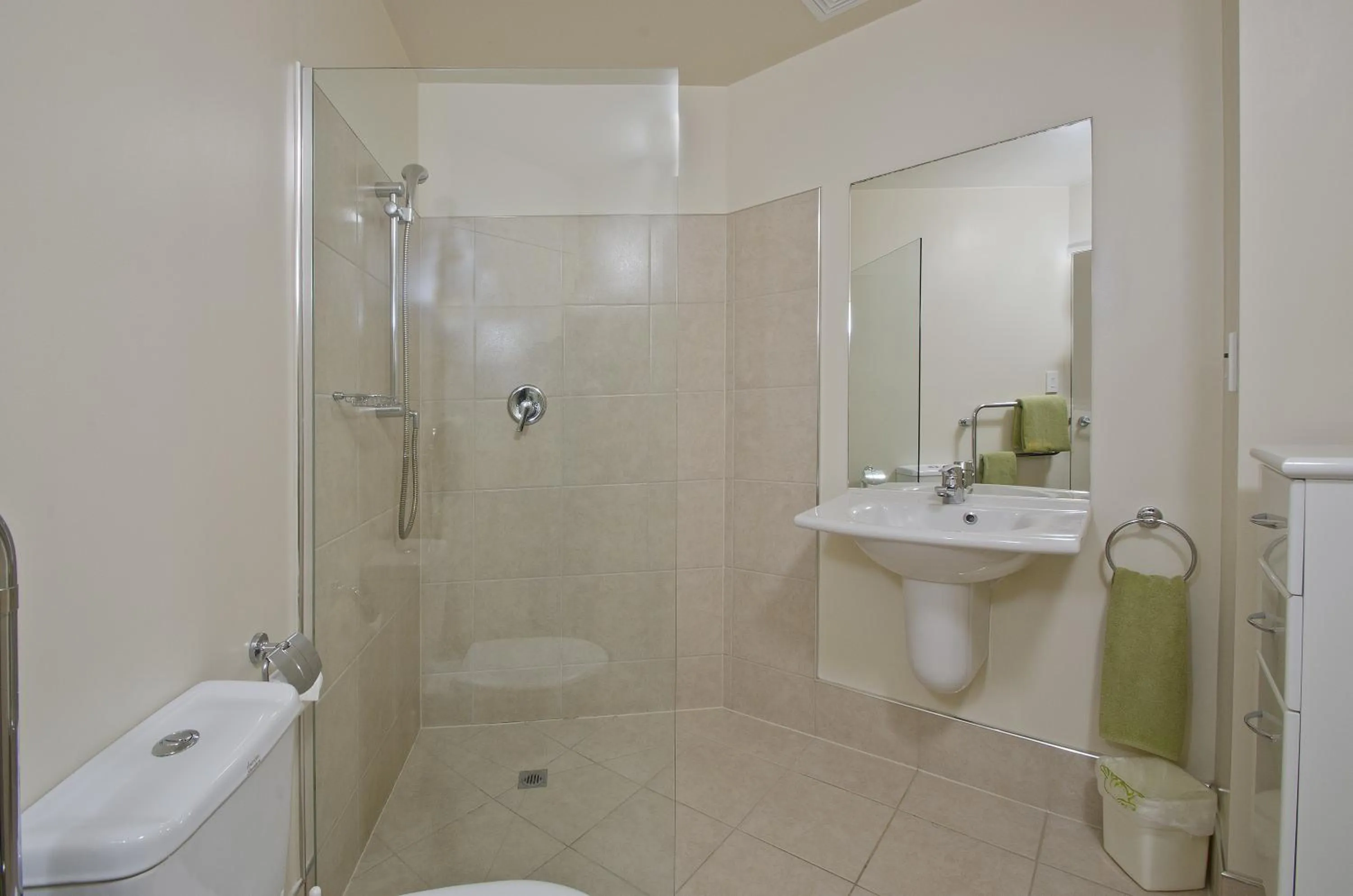 Bathroom in Pavilion Beachfront Apartments