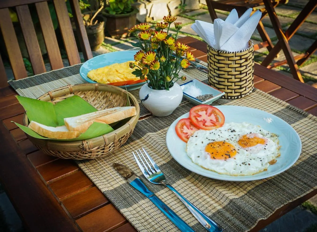 Continental breakfast in Hanh Nhung Villa