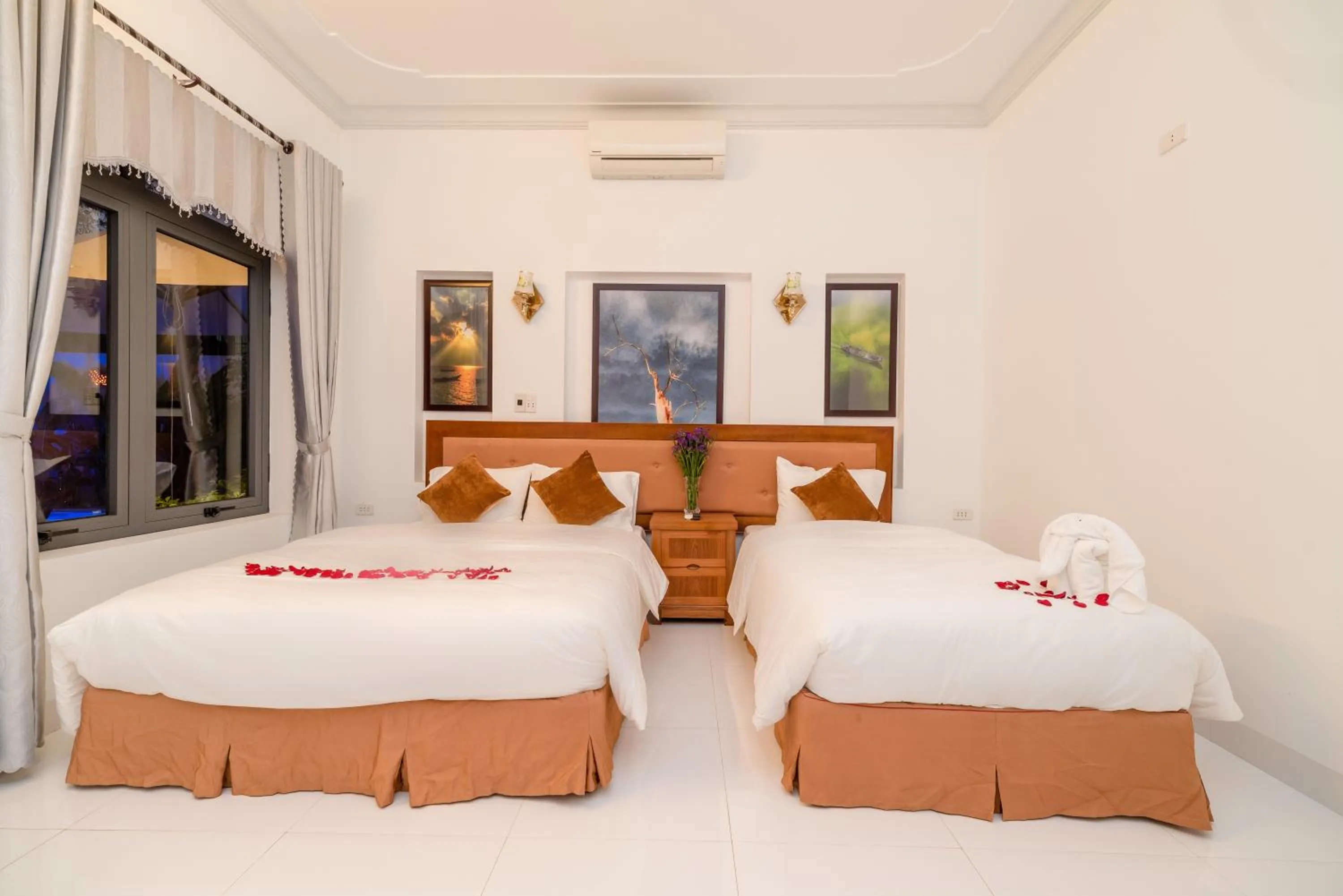 Bed in Hanh Nhung Villa