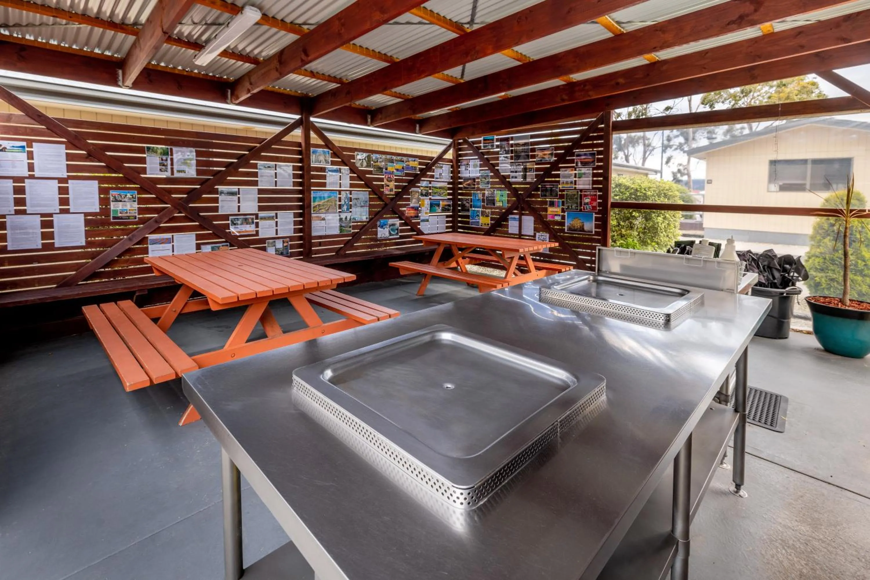 BBQ facilities in BIG4 Hobart Airport Tourist Park