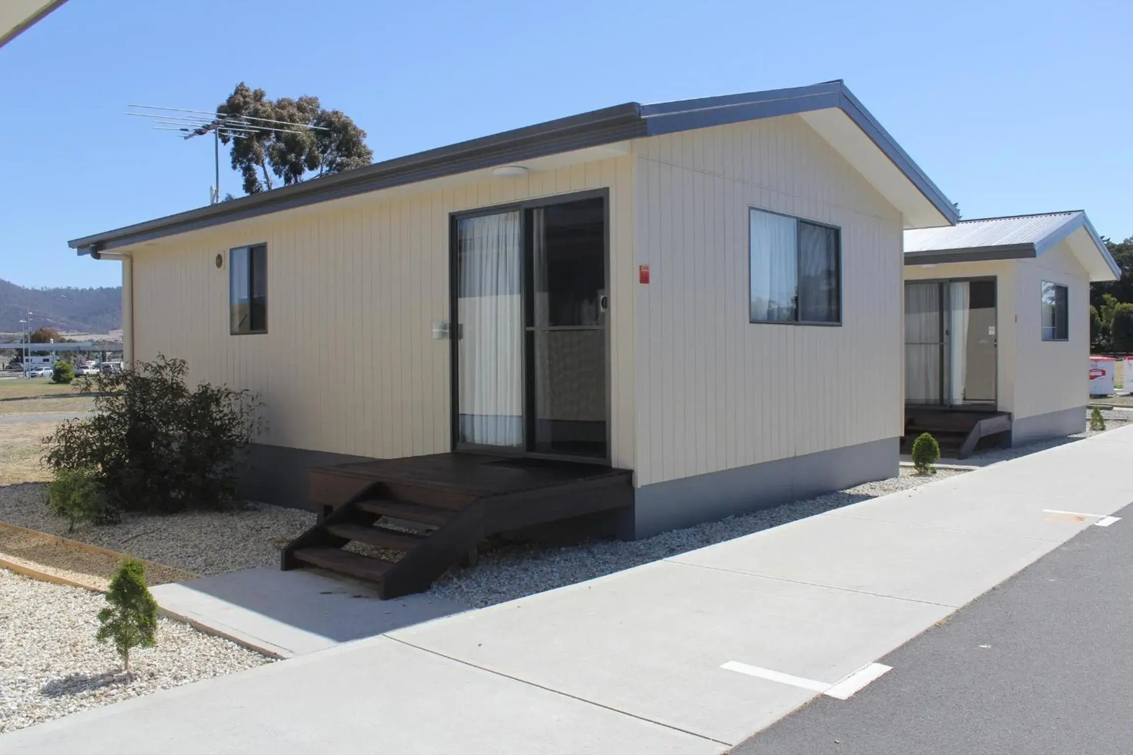 Two-Bedroom Chalet E in BIG4 Hobart Airport Tourist Park Two-Bedroom Chalet E in BIG4 Hobart Airport Tourist Park