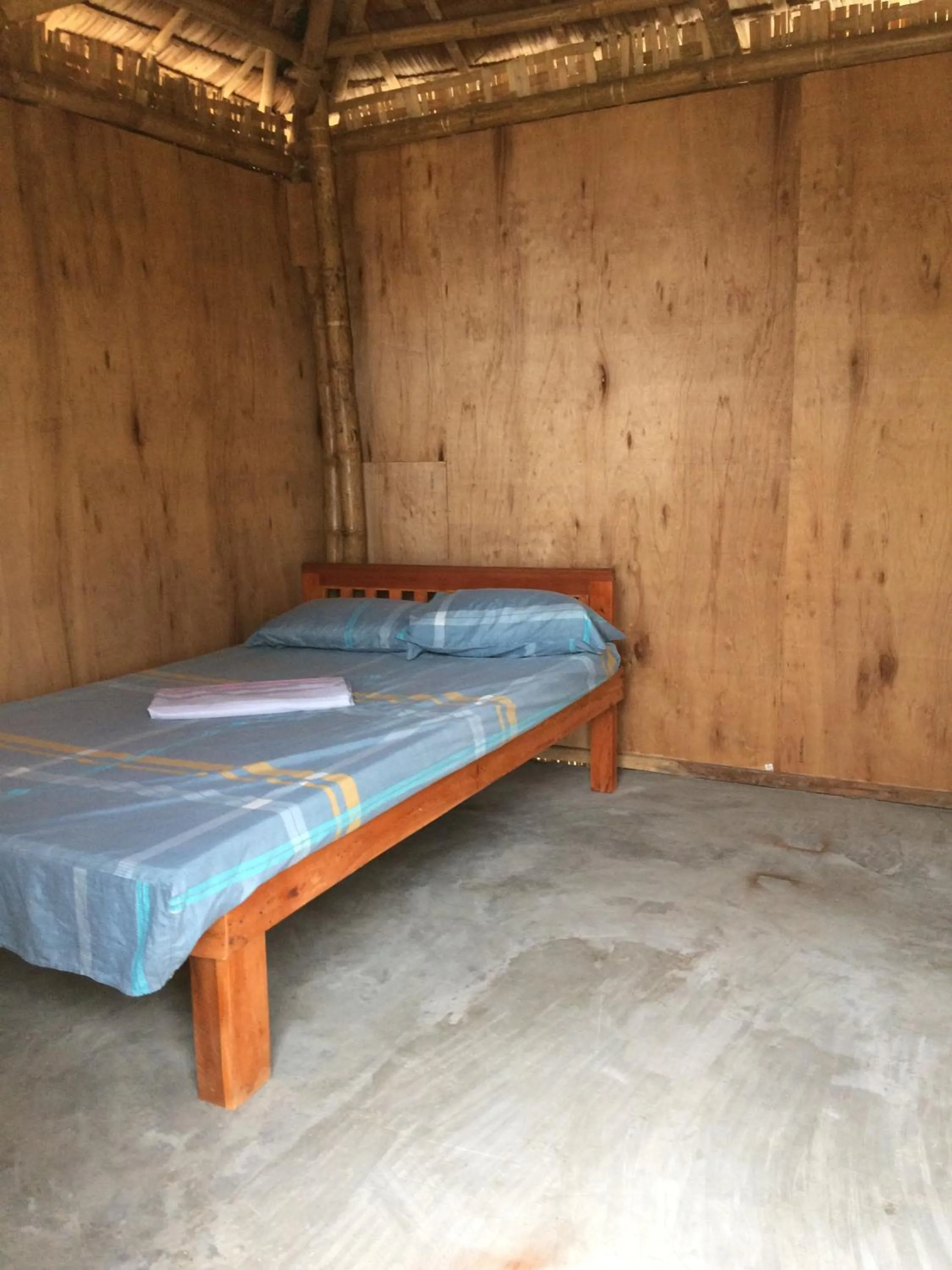 Bed in Se San Beach Resort-Isla de Gigantes