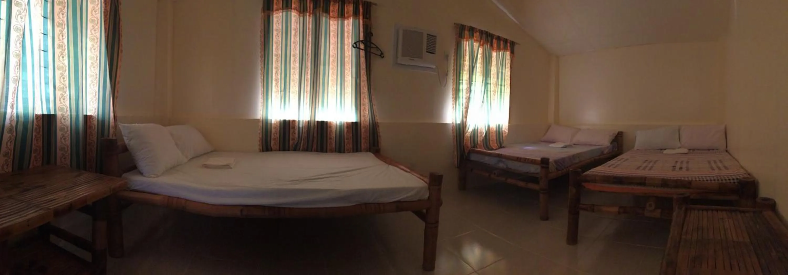 Bed in Se San Beach Resort-Isla de Gigantes
