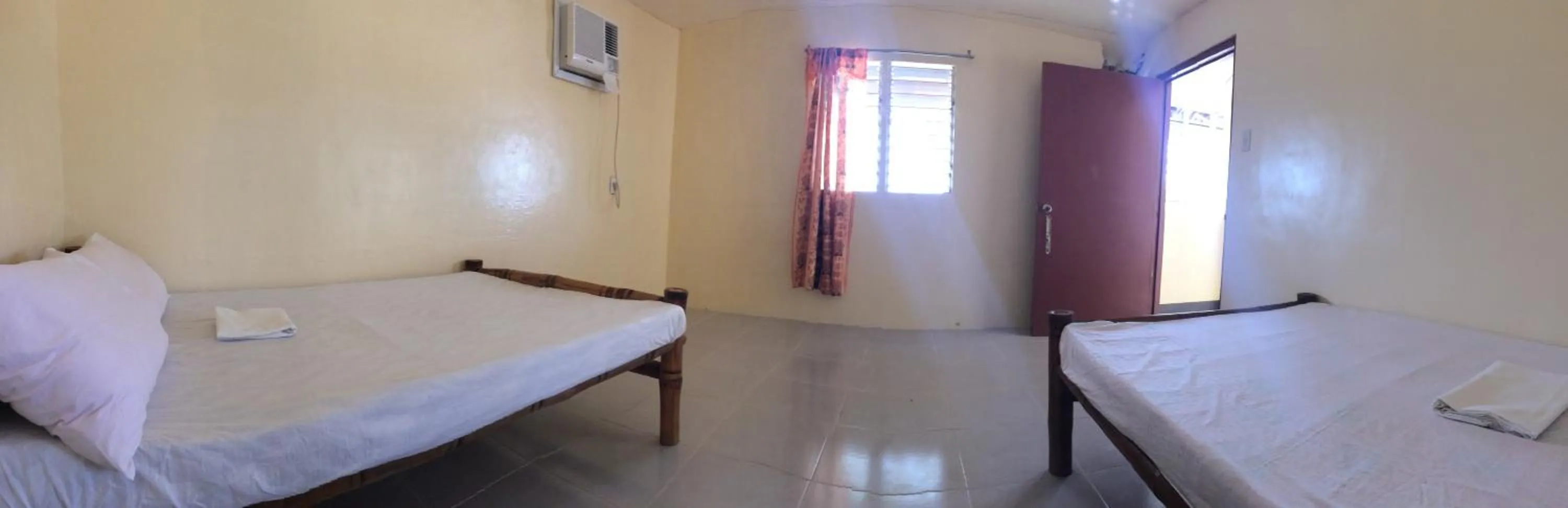 Bed in Se San Beach Resort-Isla de Gigantes