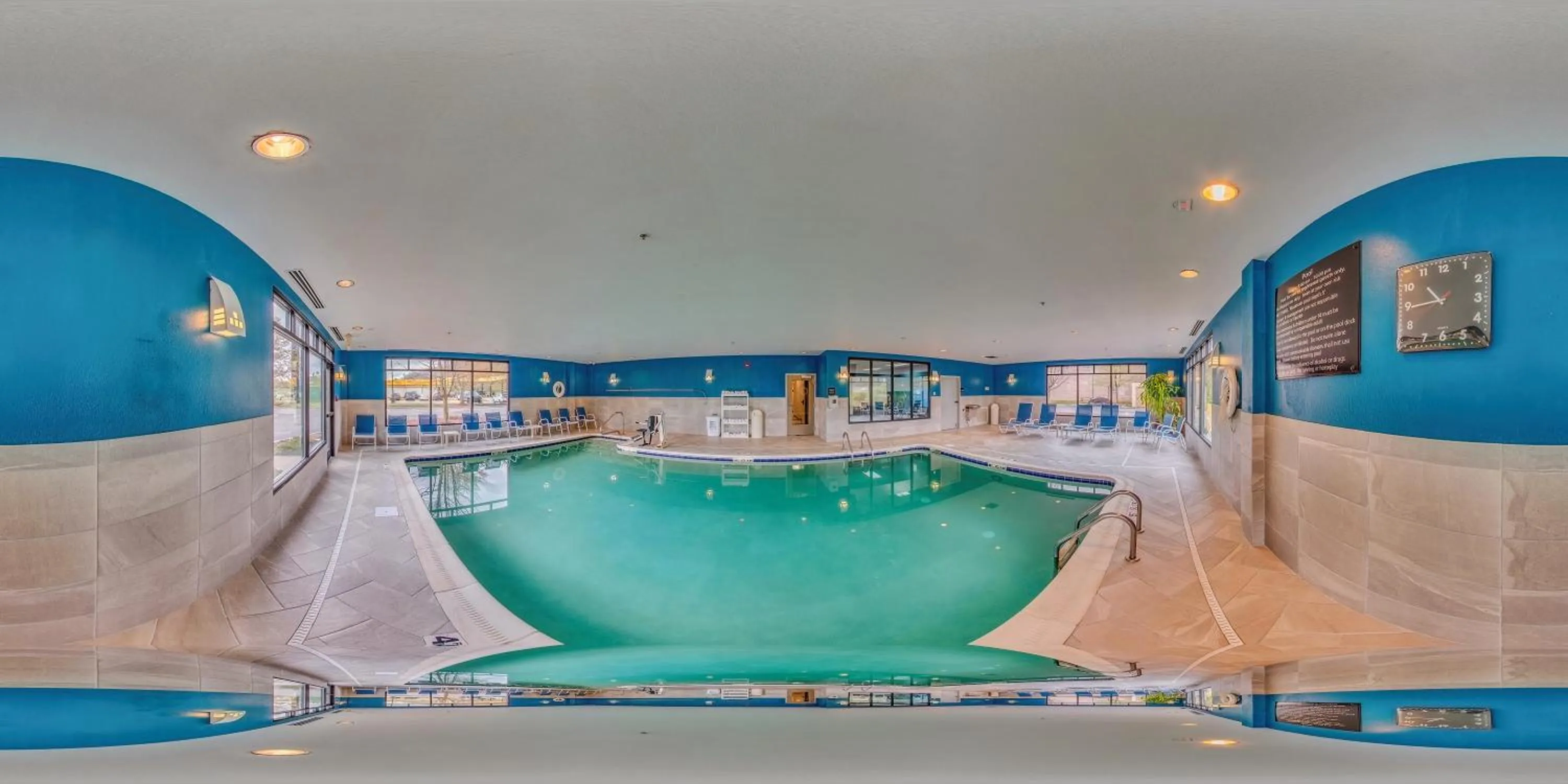 Pool view in Hampton Inn Bridgeport/Clarksburg