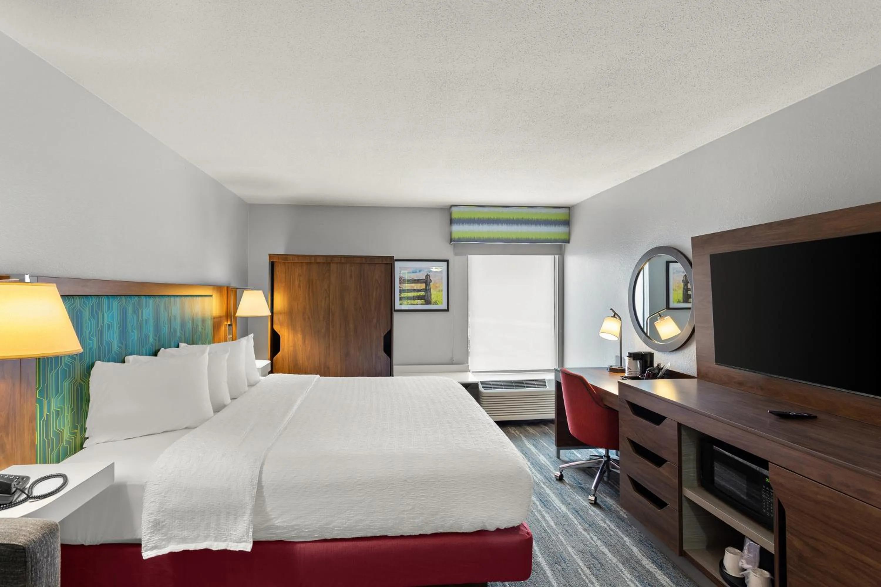 Bedroom, Bed in Hampton Inn Bridgeport/Clarksburg