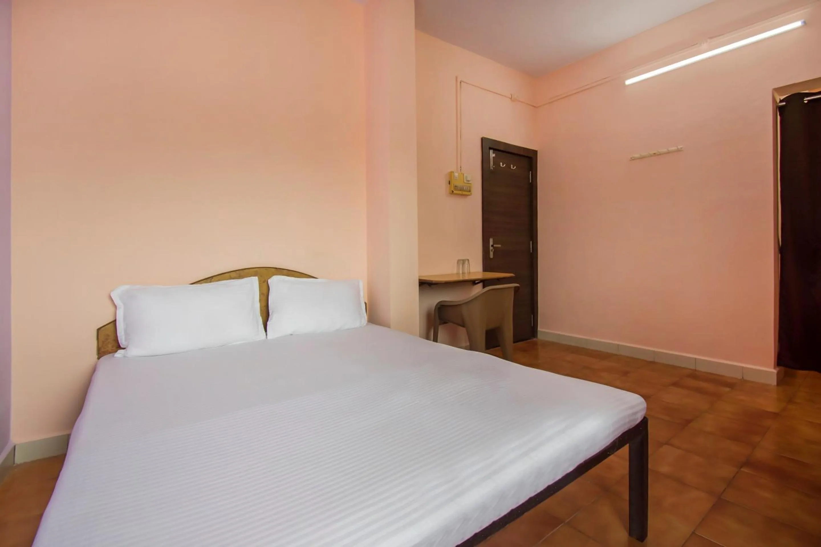 Bedroom in Aasra Lodge