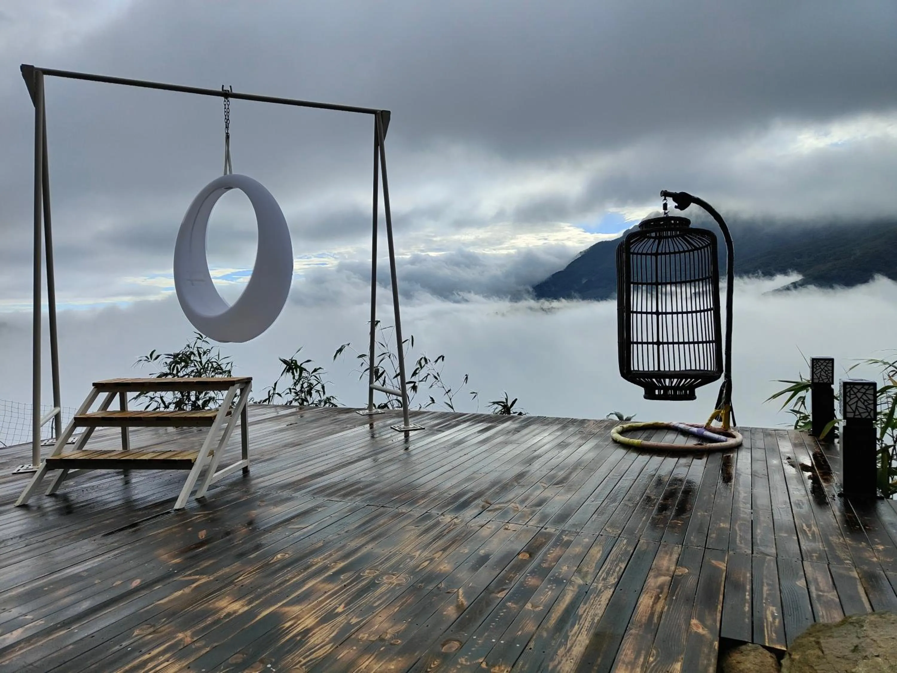 Inner courtyard view in Beyond The Cloud