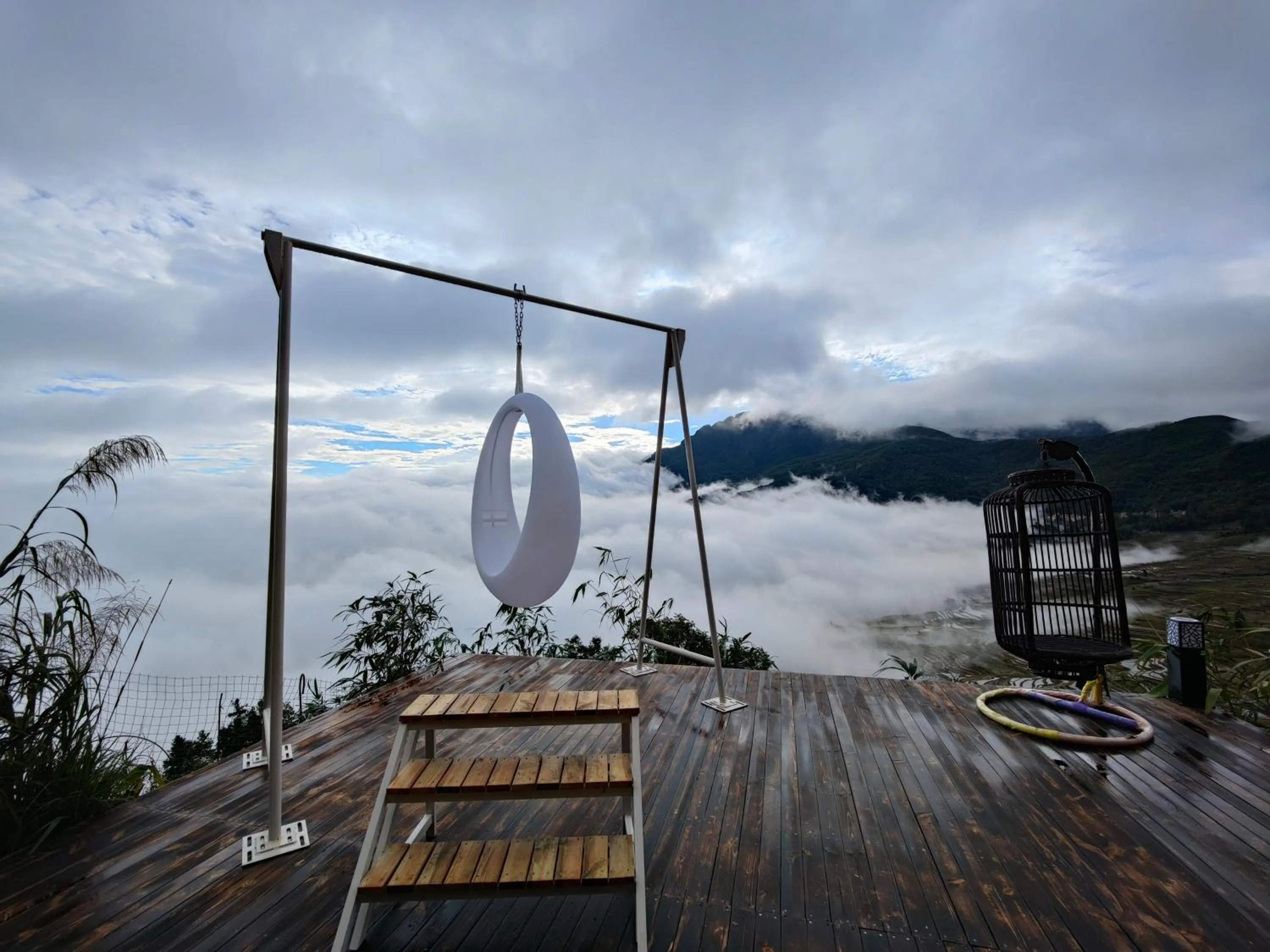 Inner courtyard view in Beyond The Cloud