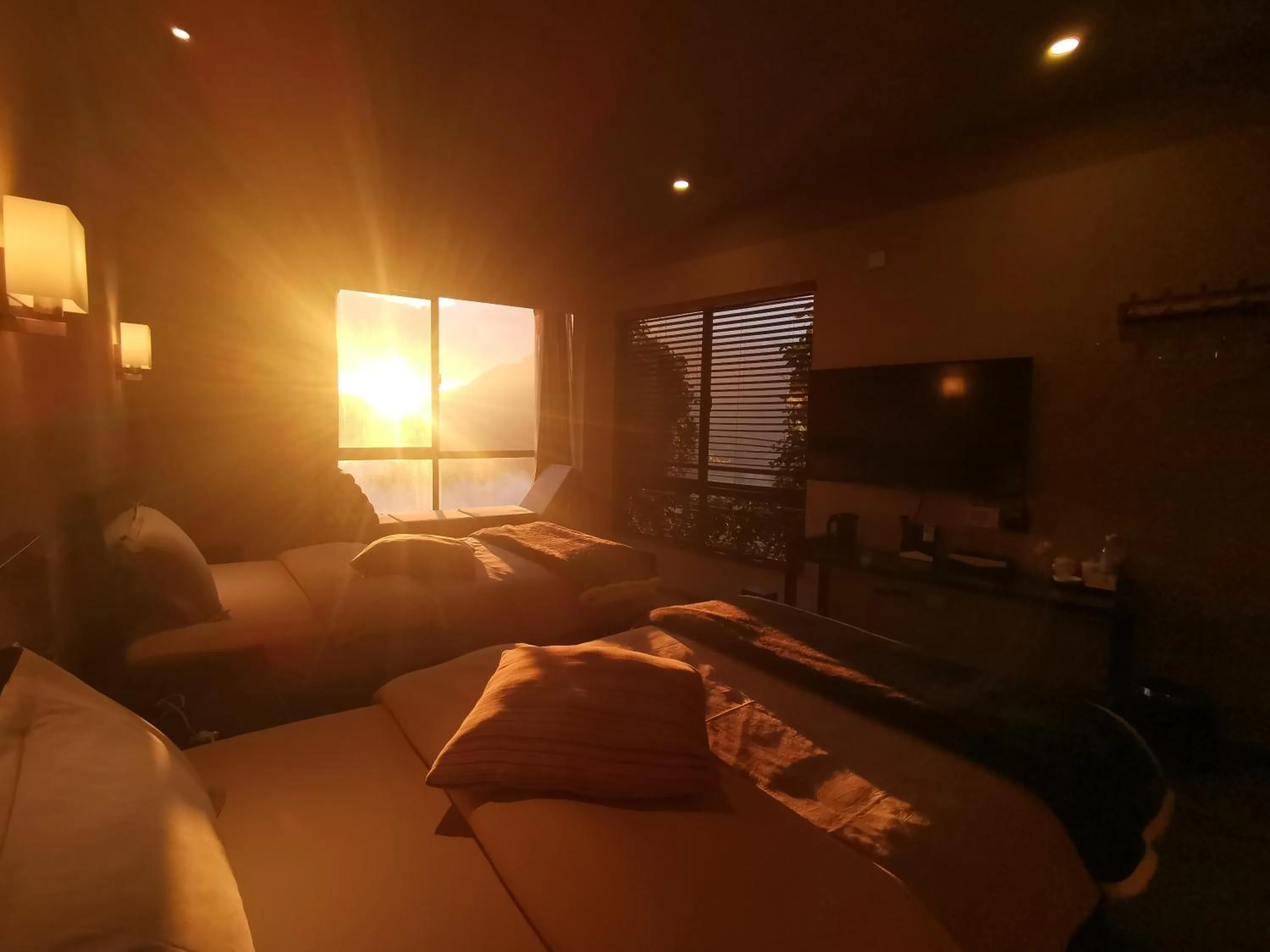 Photo of the whole room in Beyond The Cloud