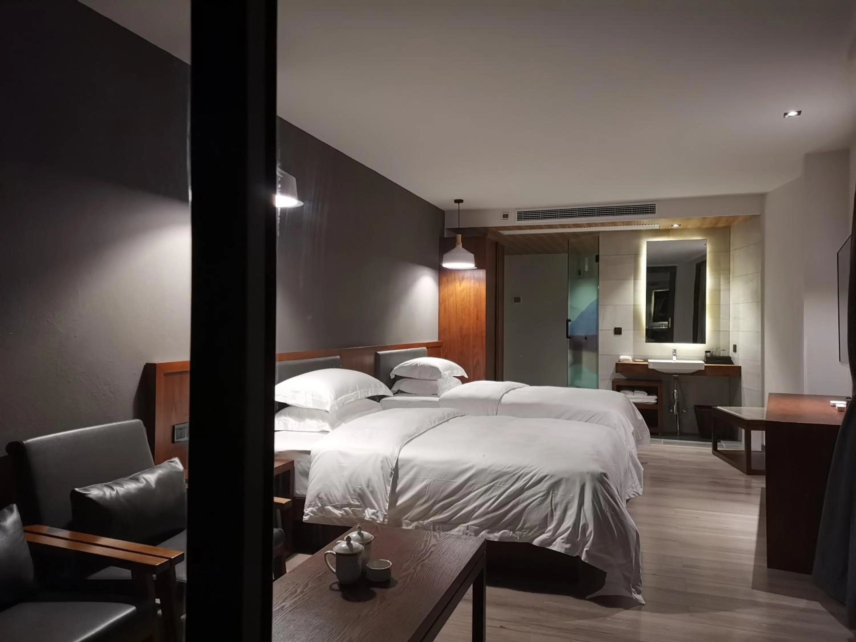 Photo of the whole room in Beyond The Cloud