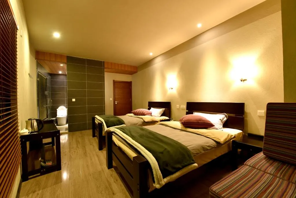 Photo of the whole room in Beyond The Cloud