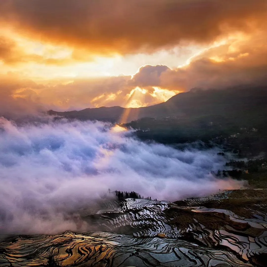 Landmark view in Beyond The Cloud