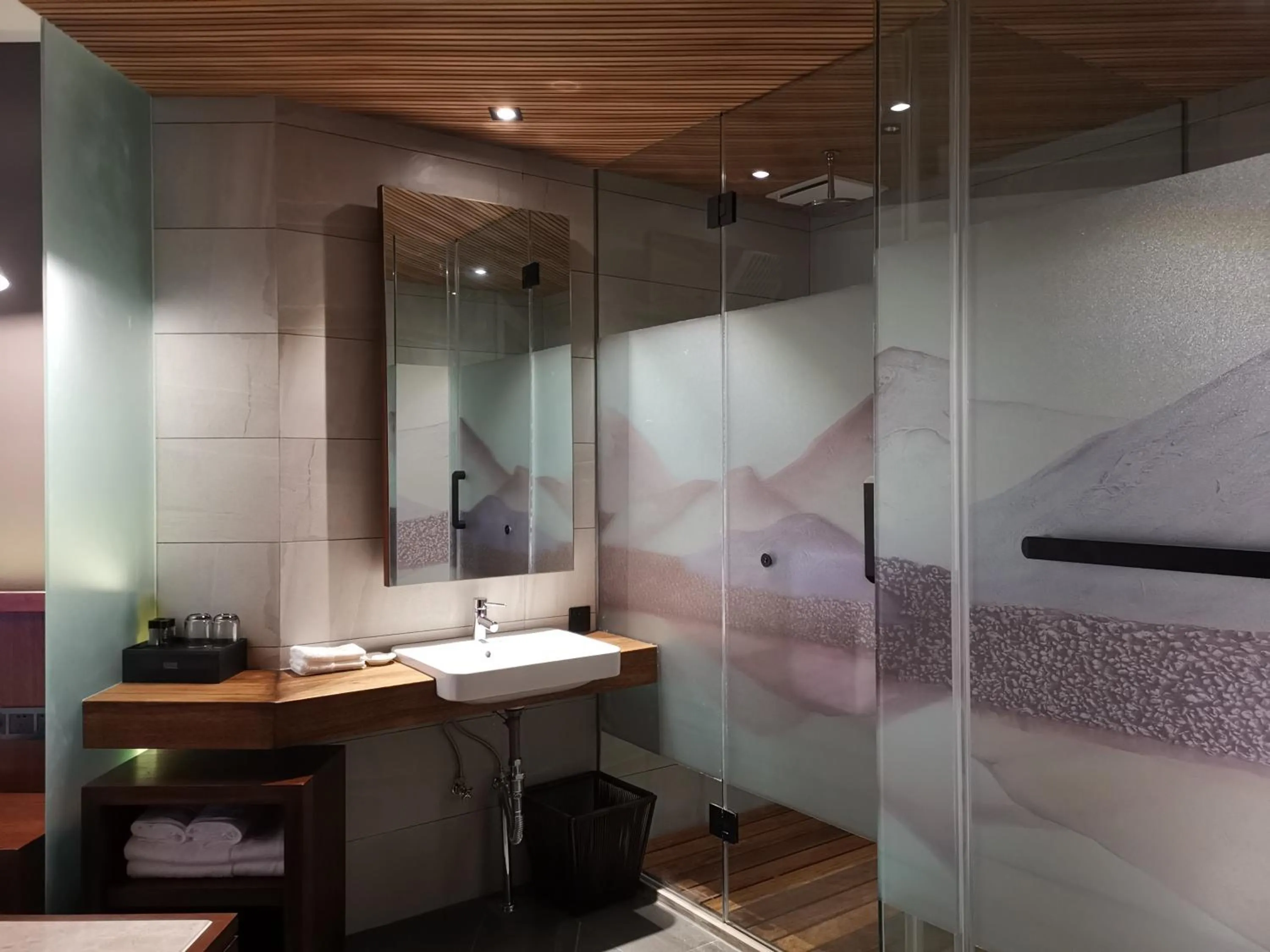 Bathroom in Beyond The Cloud