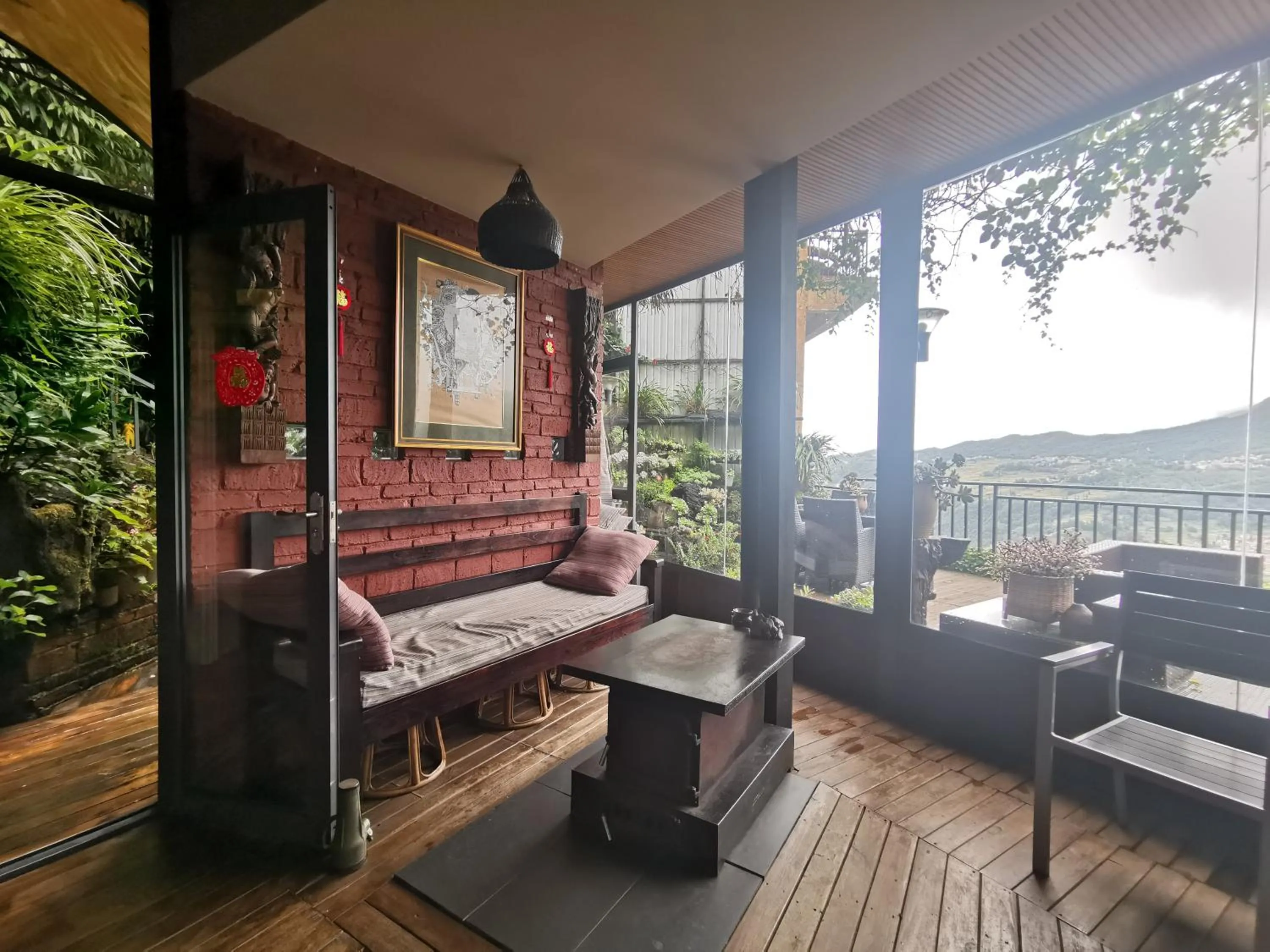 Inner courtyard view in Beyond The Cloud