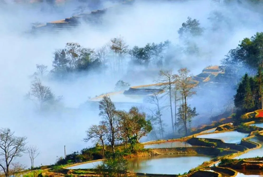 Landmark view in Beyond The Cloud