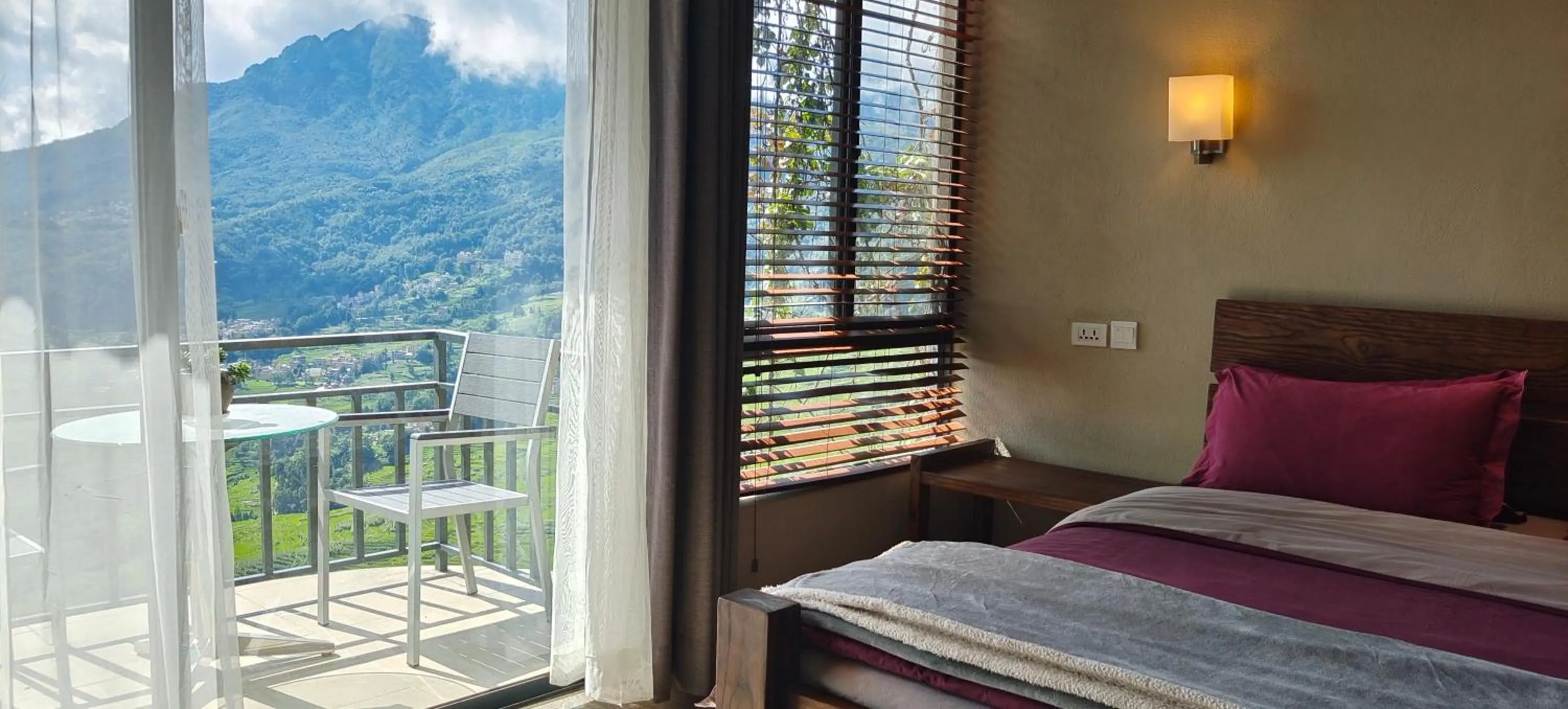 Balcony/Terrace in Beyond The Cloud