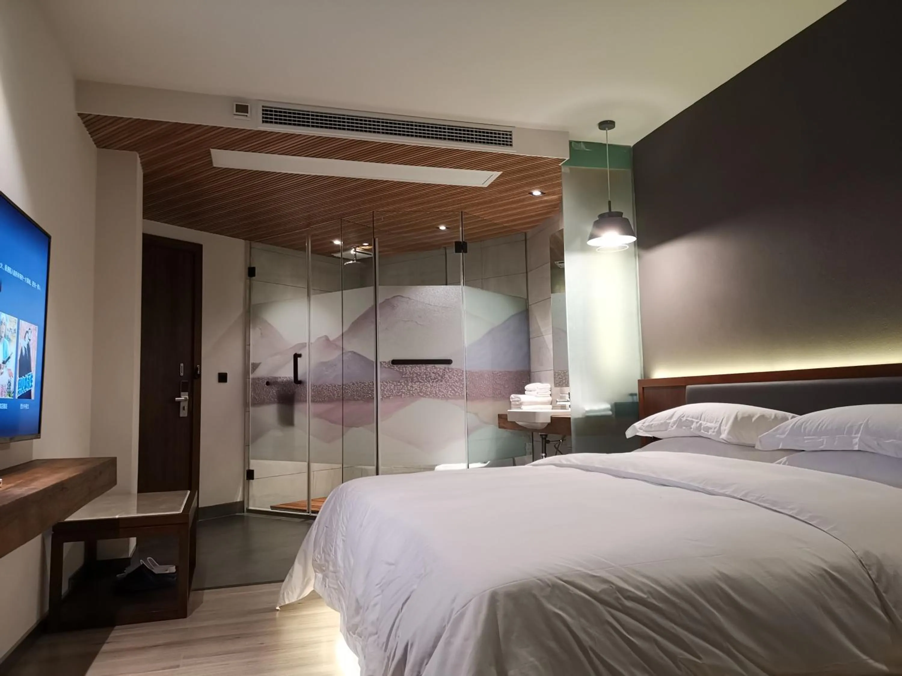 Photo of the whole room in Beyond The Cloud