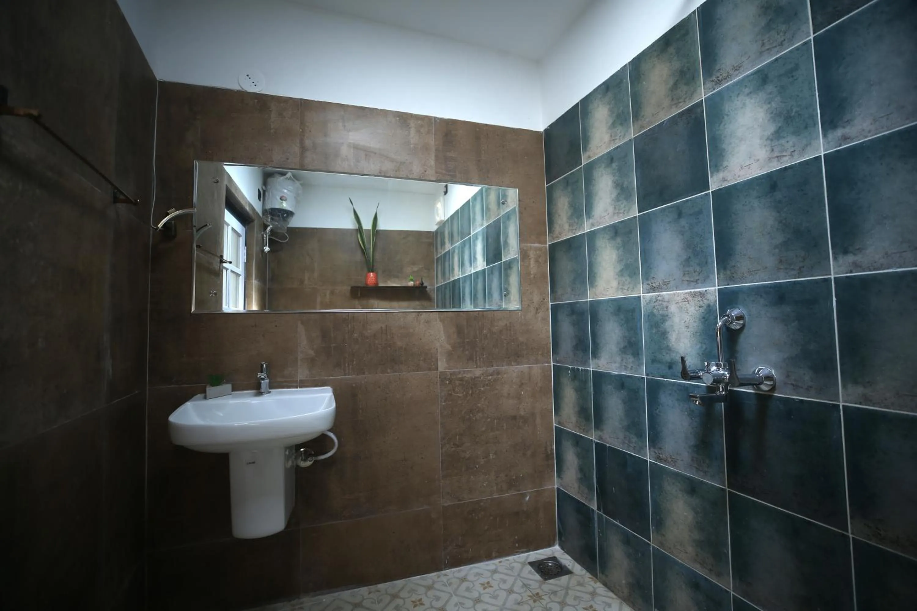 Shower in Craft Hostels