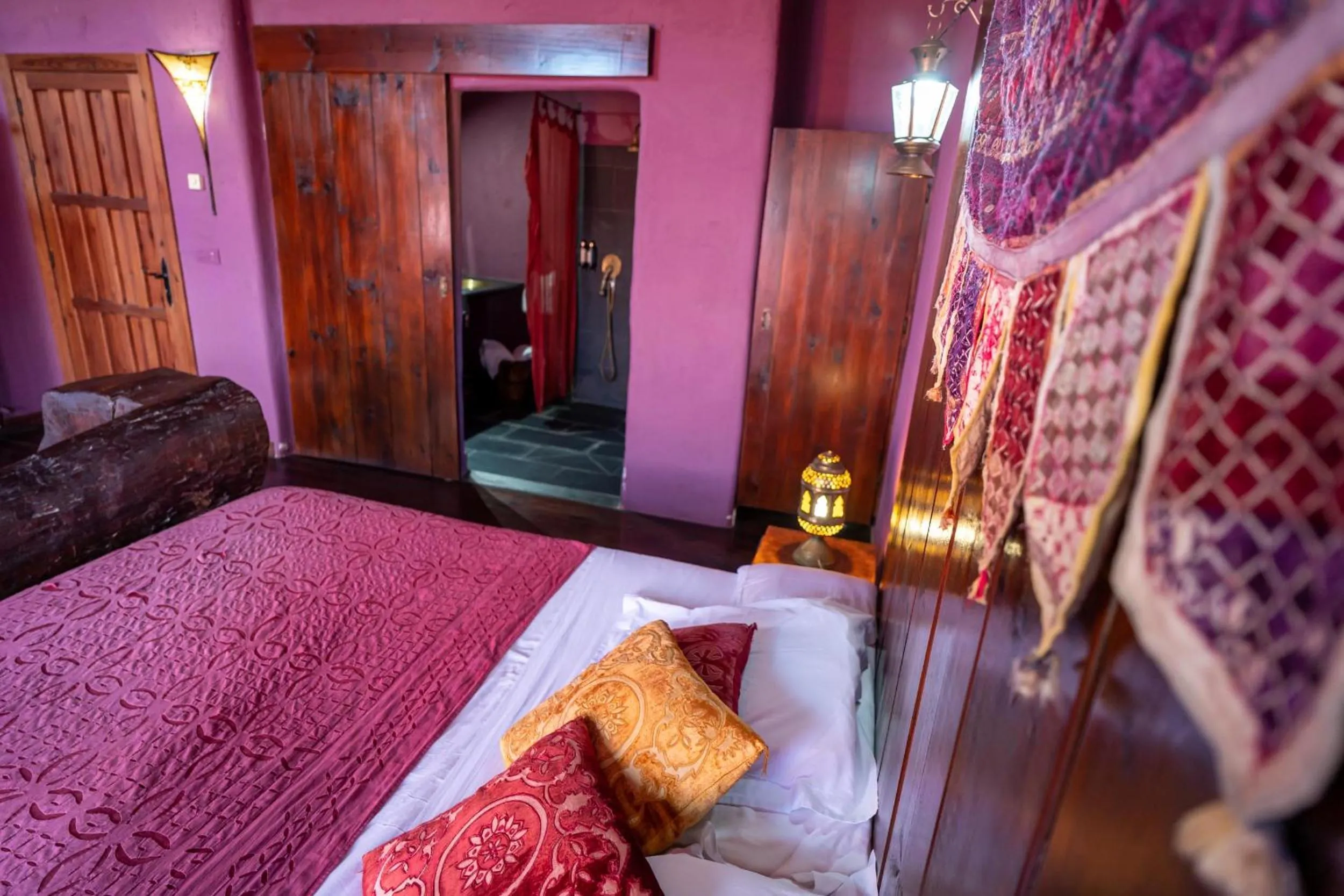 Bed in Hotel Alma de Romero