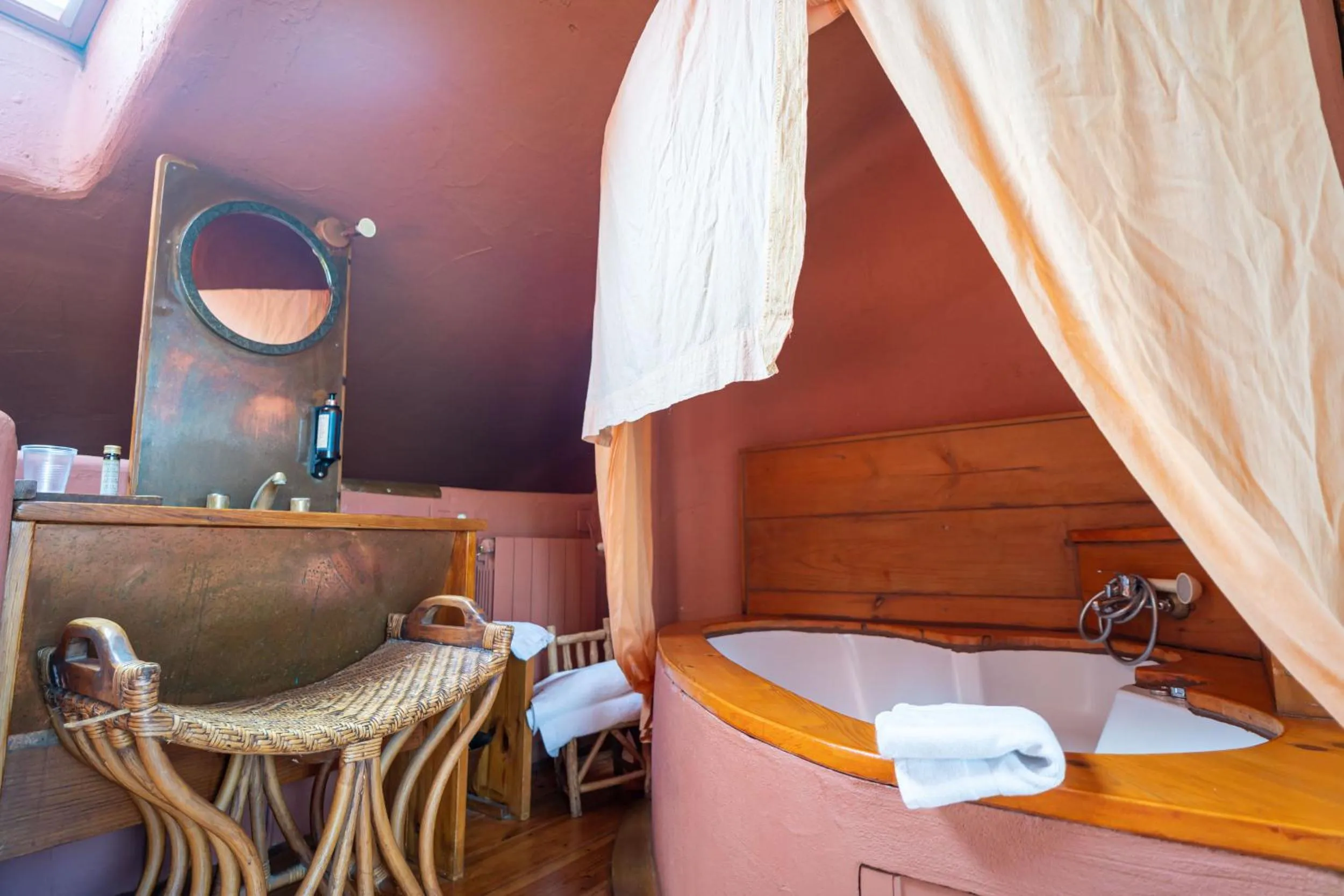 Bathroom in Hotel Alma de Romero