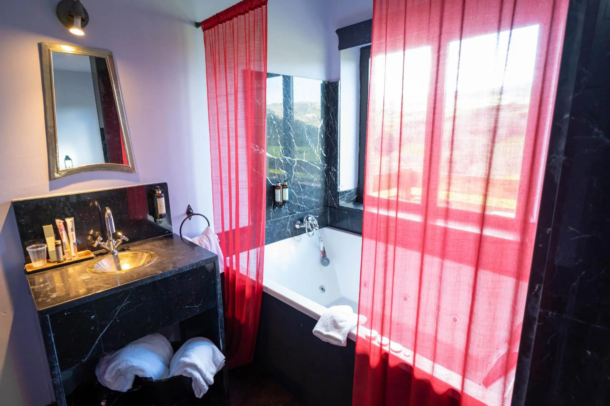 Bed in Hotel Alma de Romero