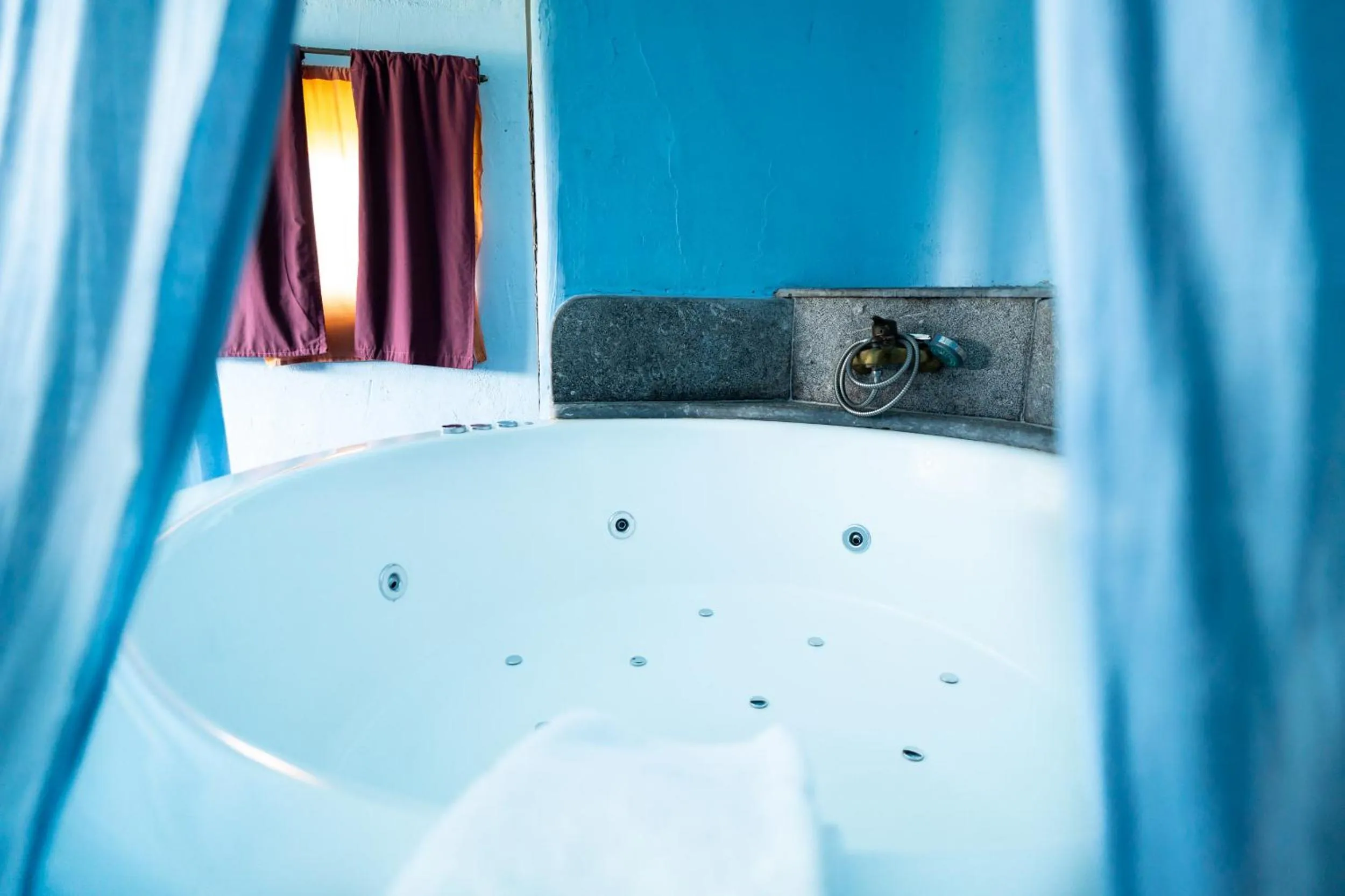 Hot Tub in Hotel Alma de Romero