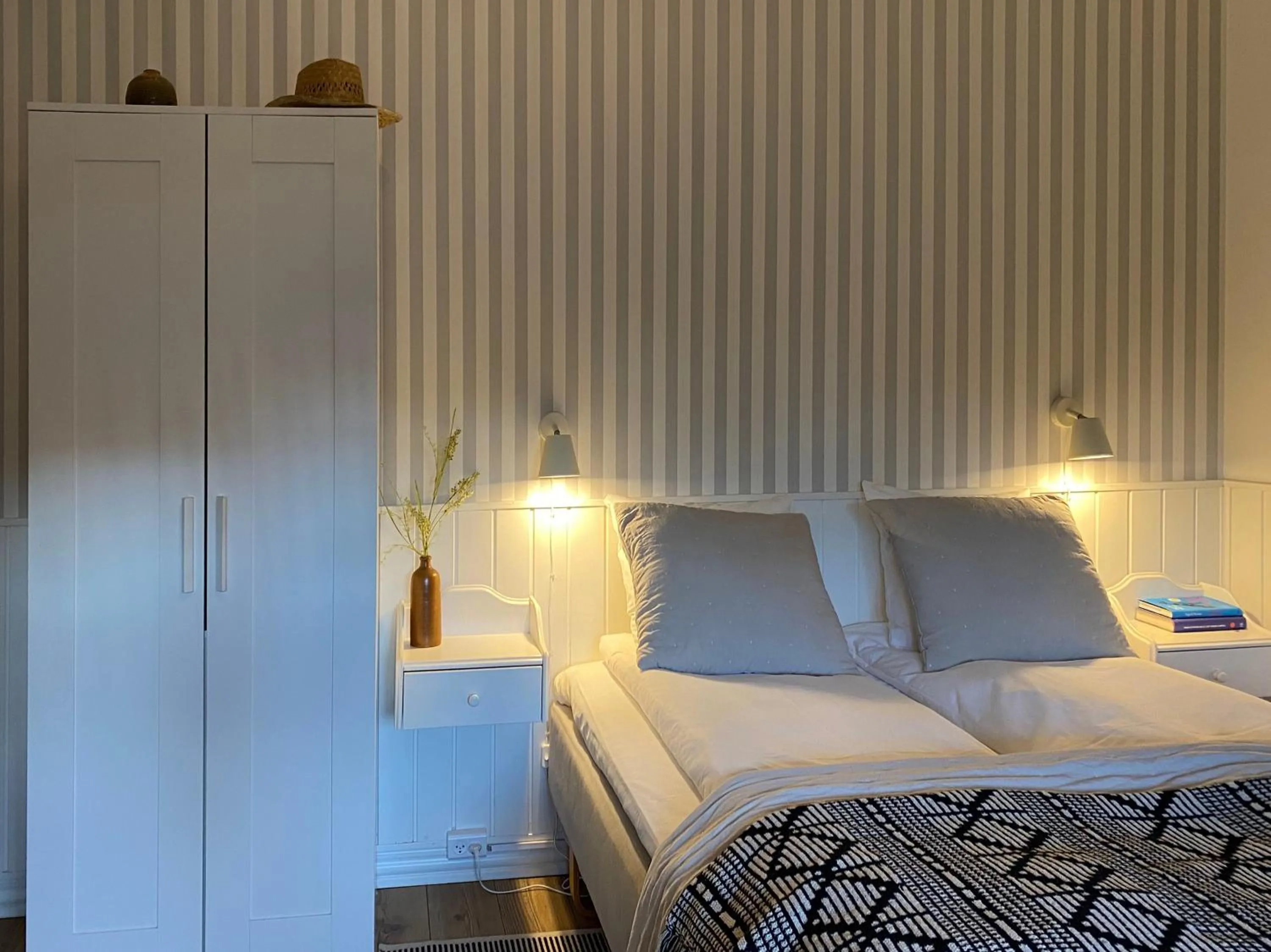 Bedroom, Bed in Liseleje Badehotel