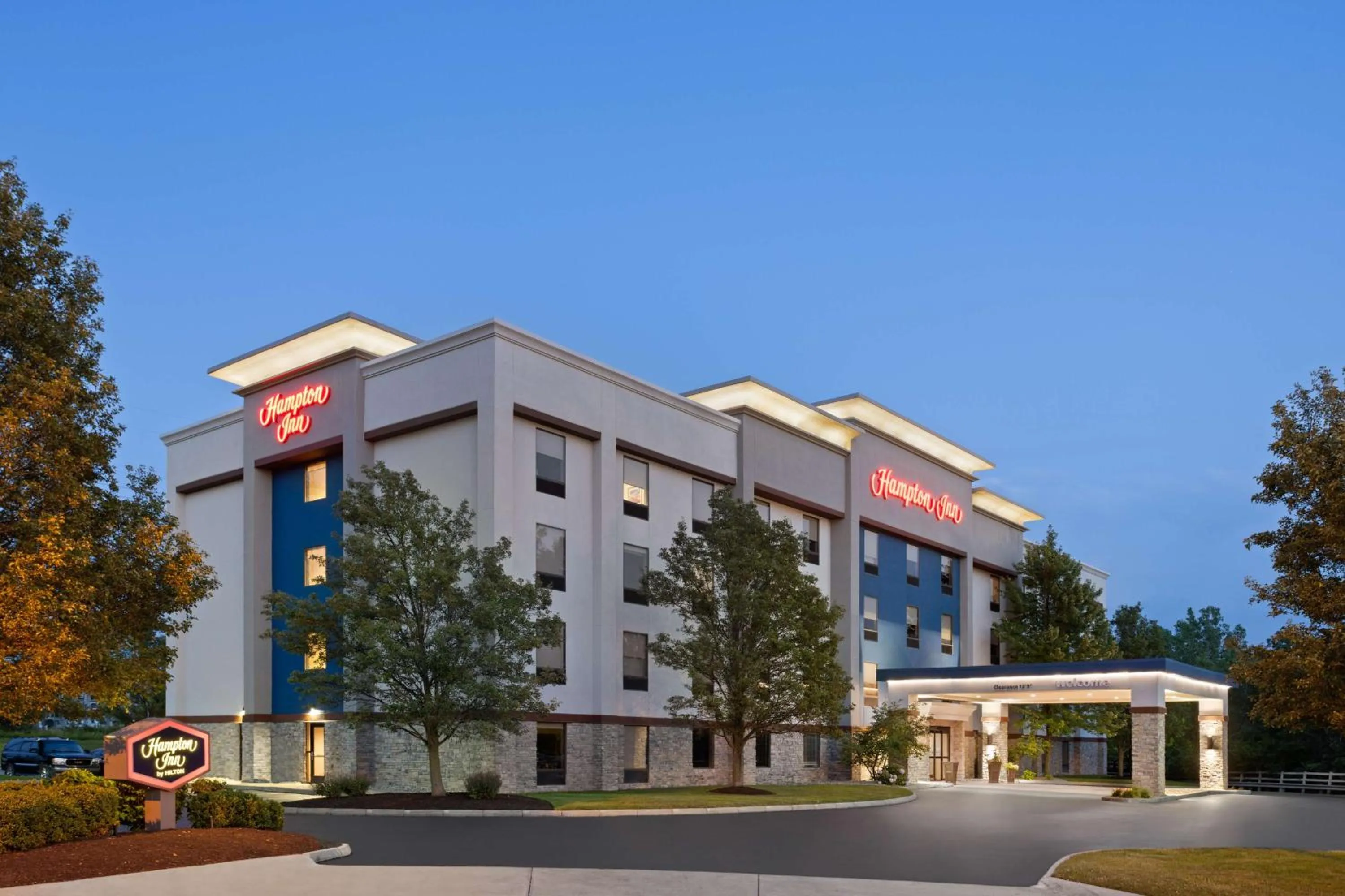 Property building in Hampton Inn Cleveland-Airport/Tiedeman Road