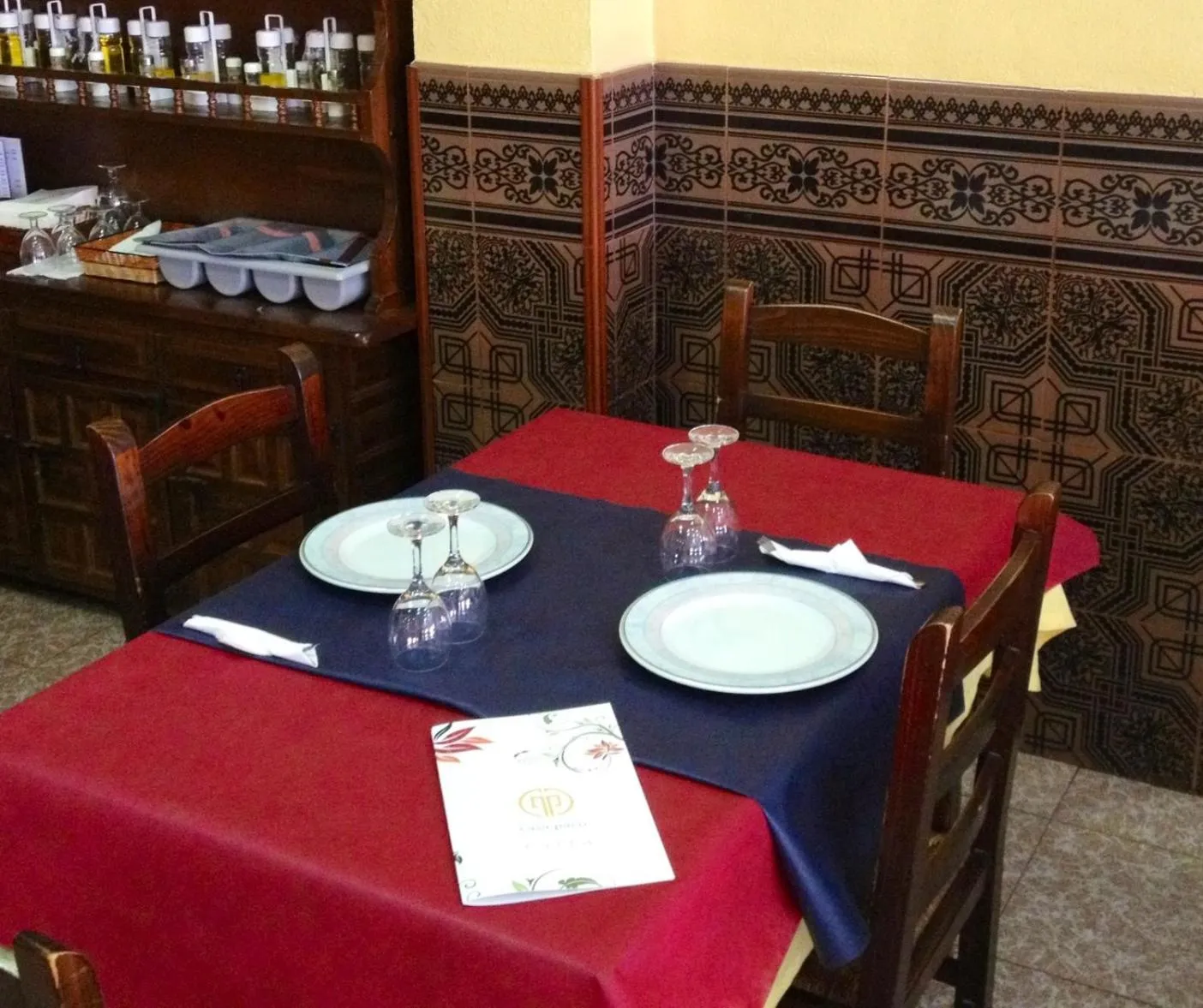 Restaurant/places to eat in Hostal Casa Paco