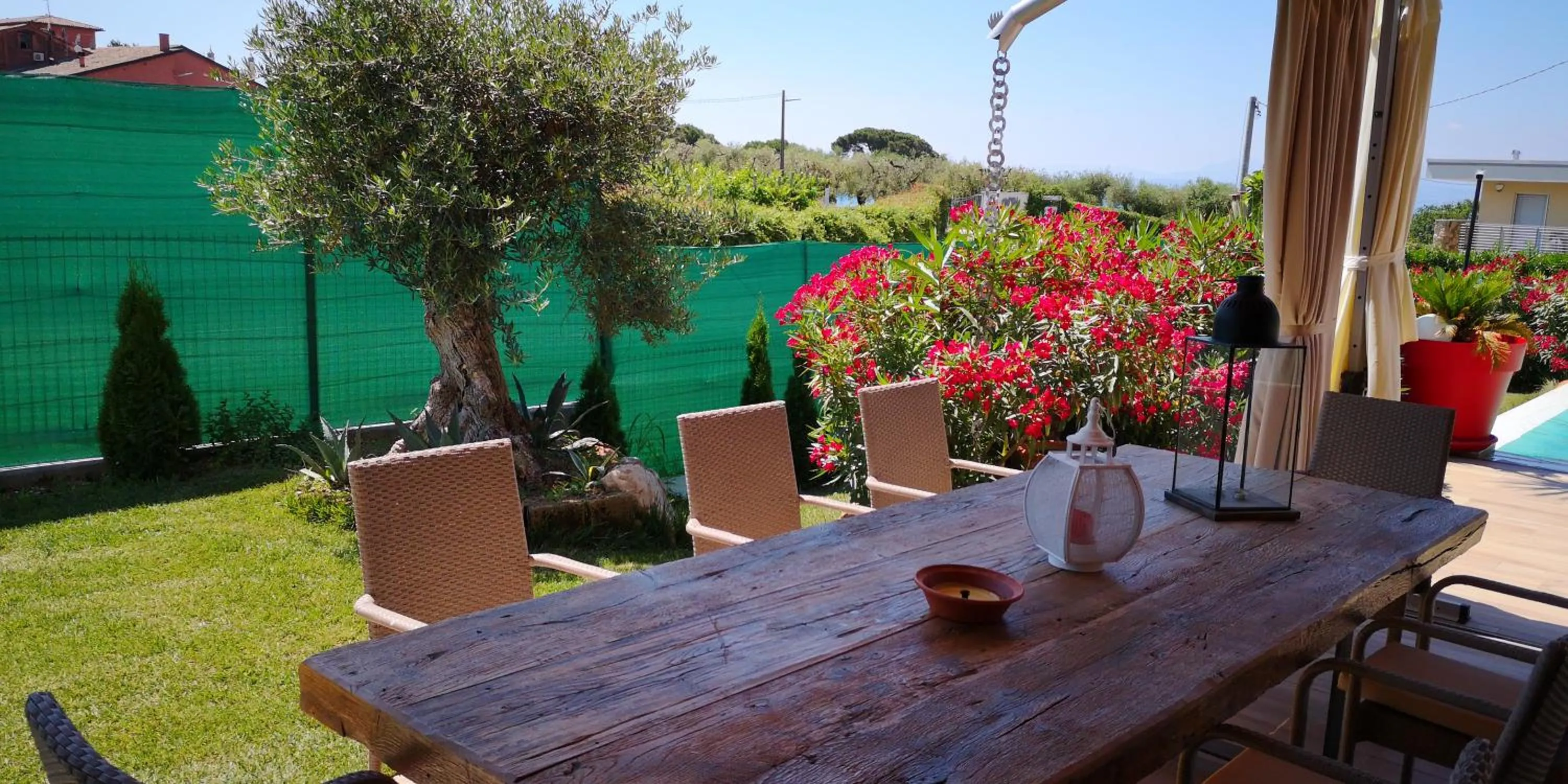 Patio in B&B Villa Pelèr