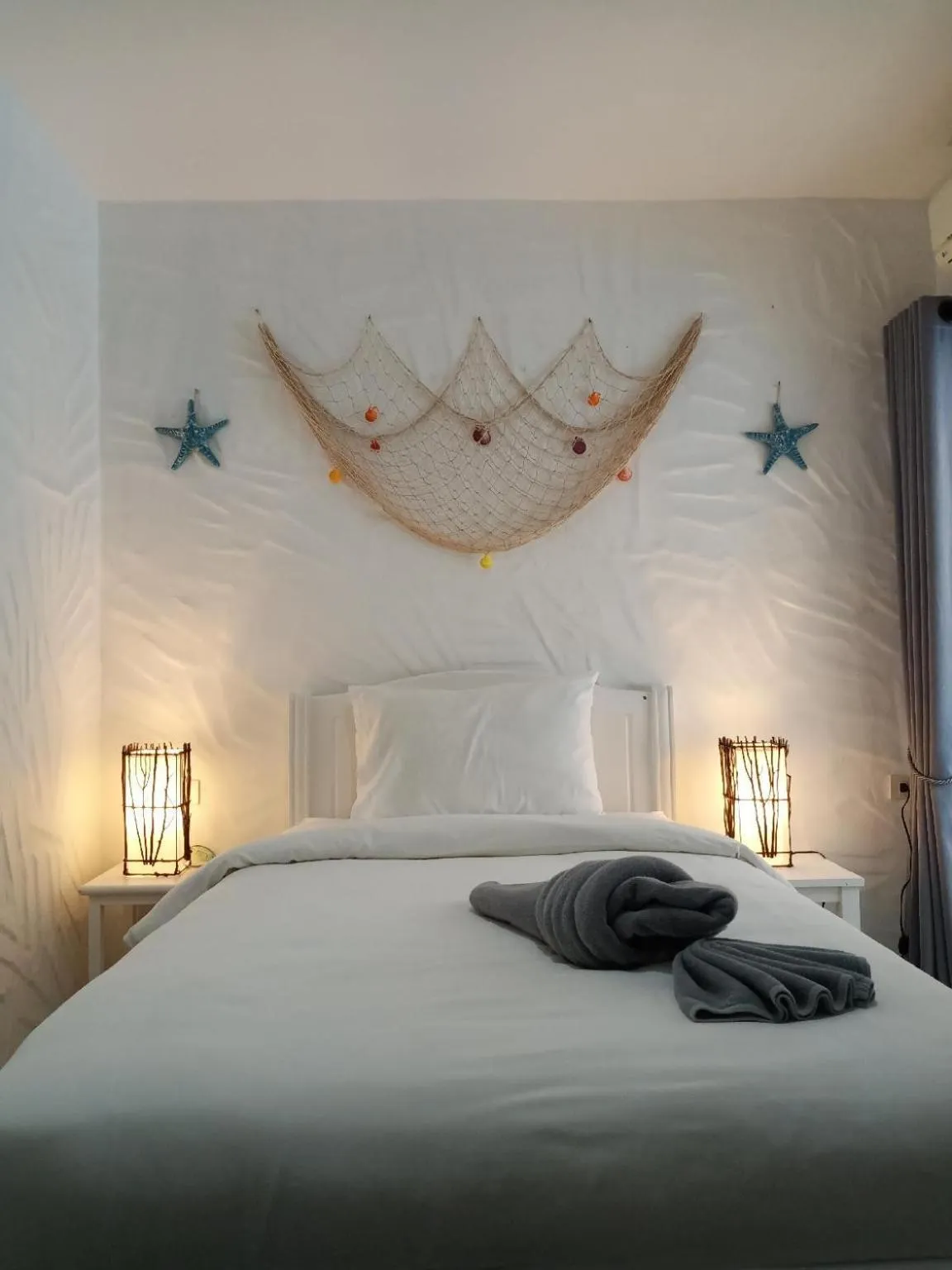 Bed in Phi Phi Indigo Hotel