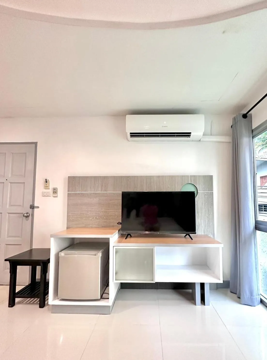 TV and multimedia in Phi Phi Indigo Hotel