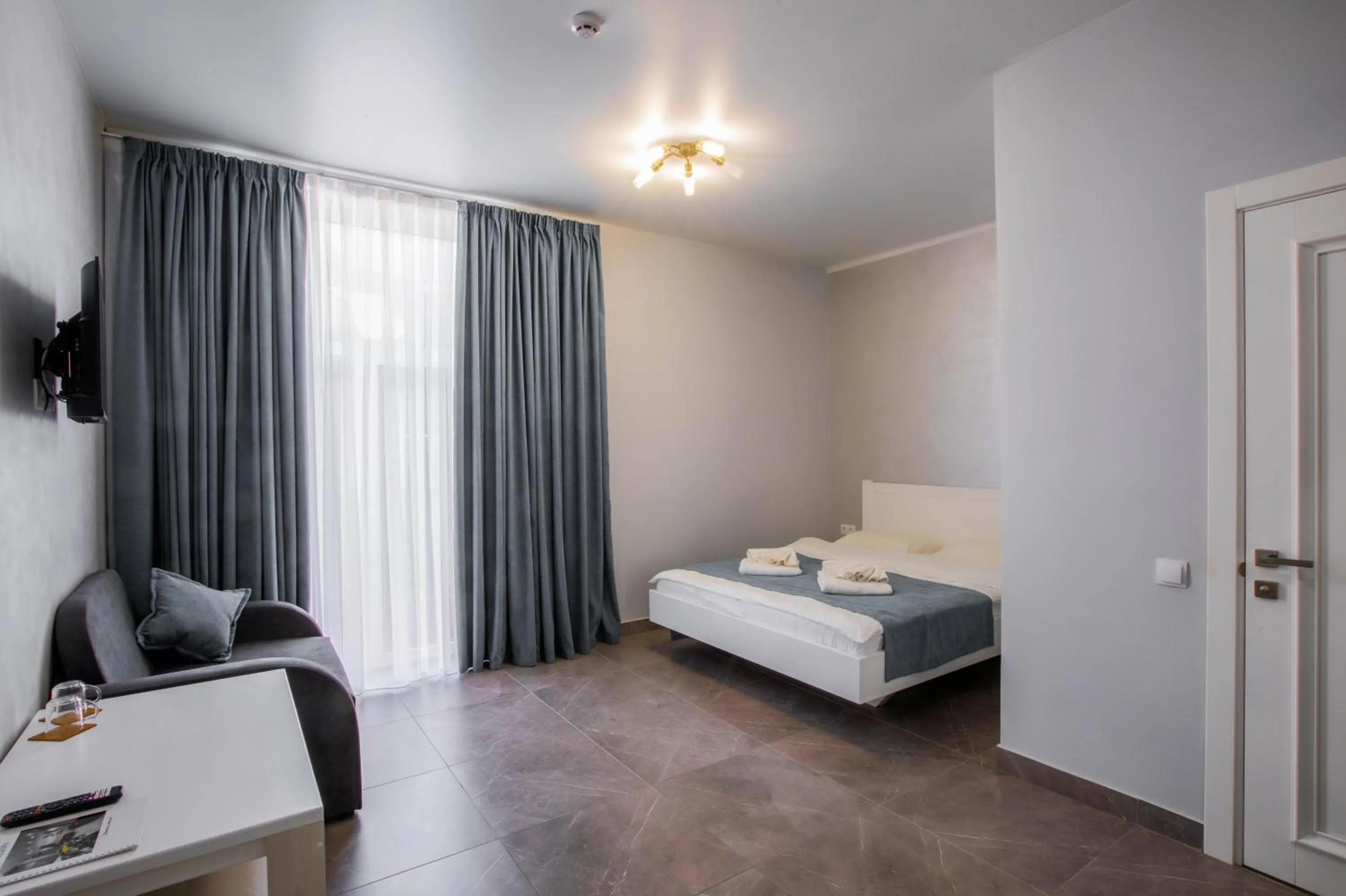 Superior Queen Room in Salut