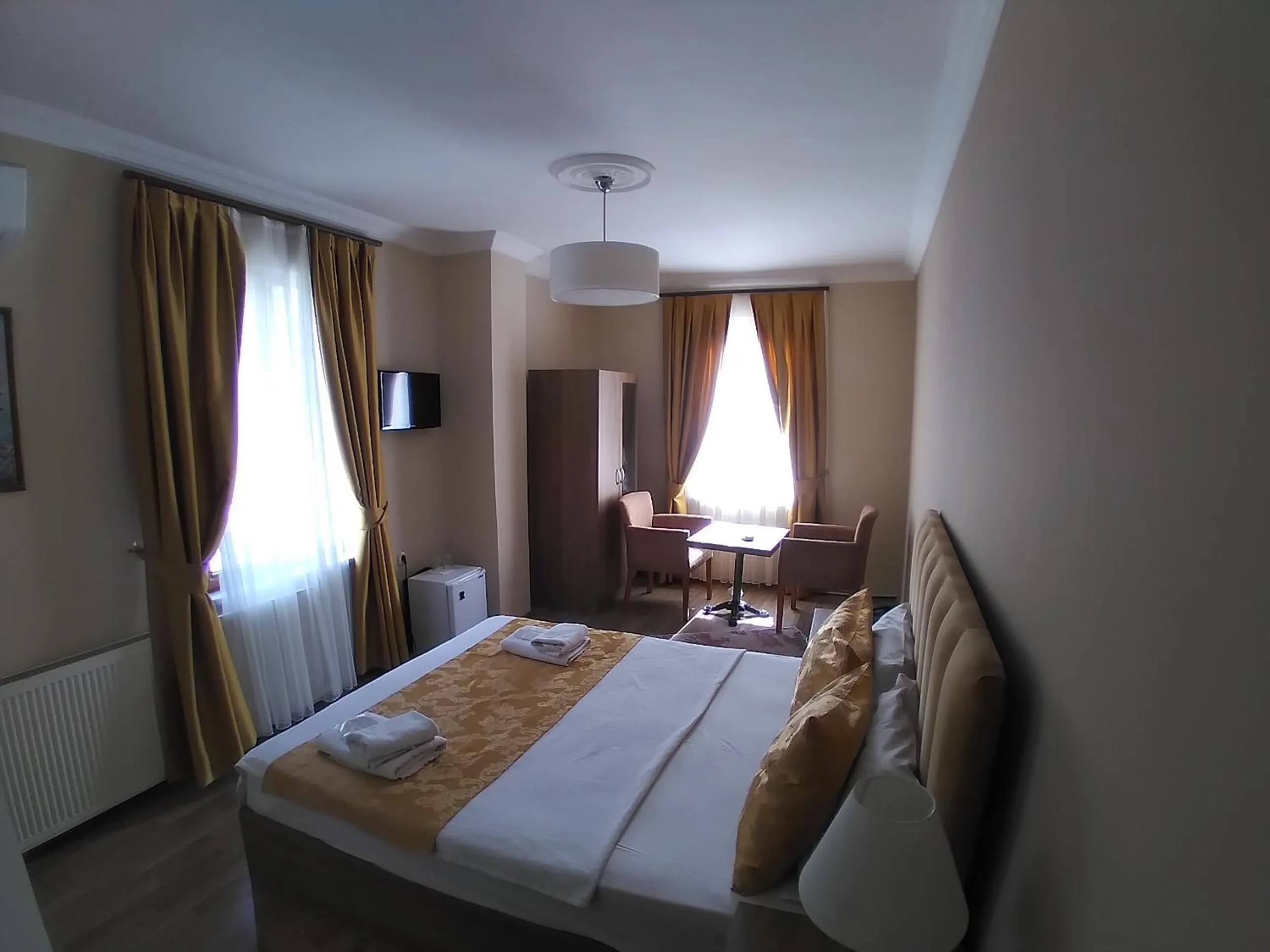 Photo of the whole room, Bed in NEW BEYLERBEYİ HOTEL