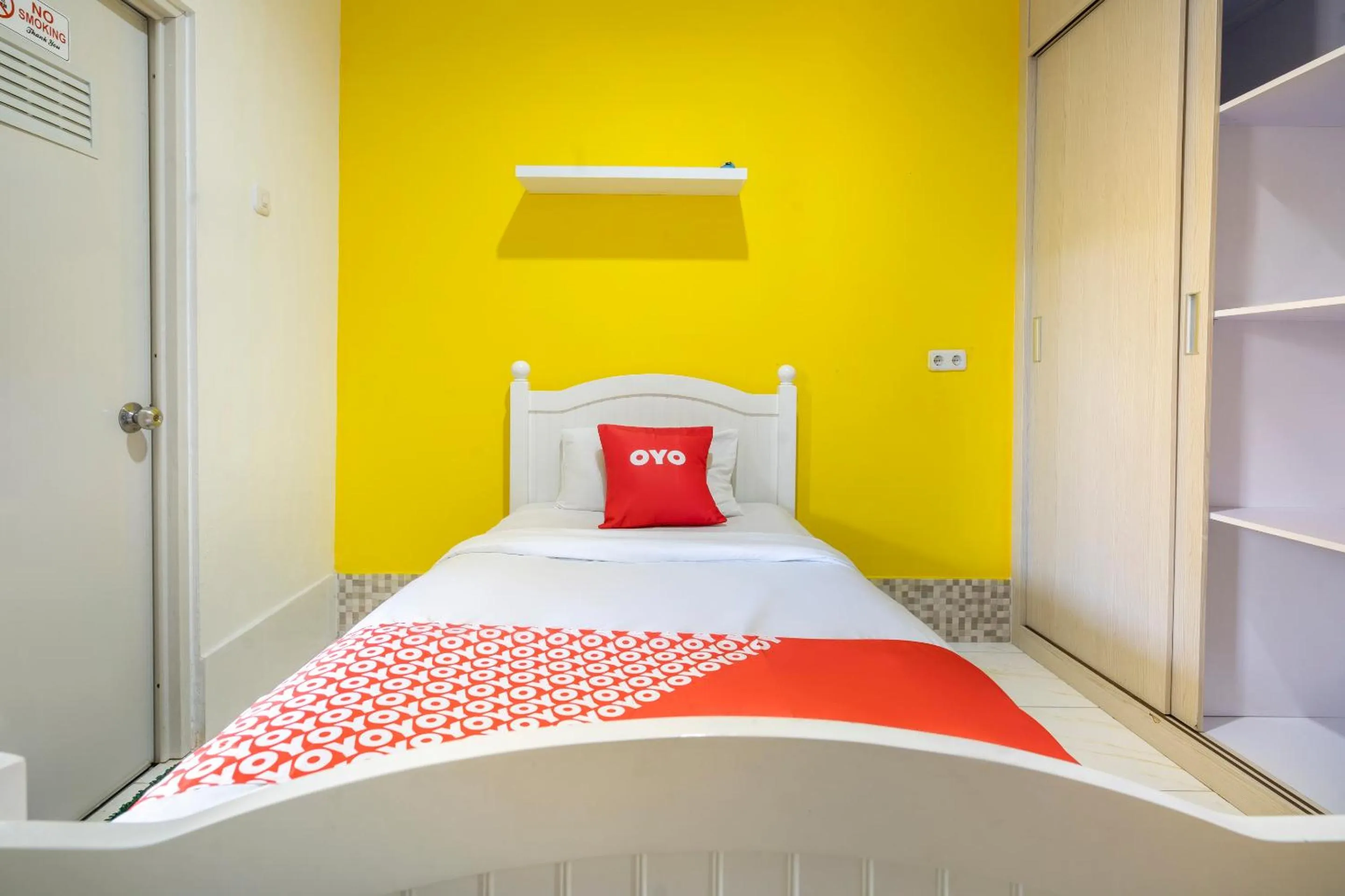 Bedroom, Room Photo in OYO 3782 Gunung Anyar