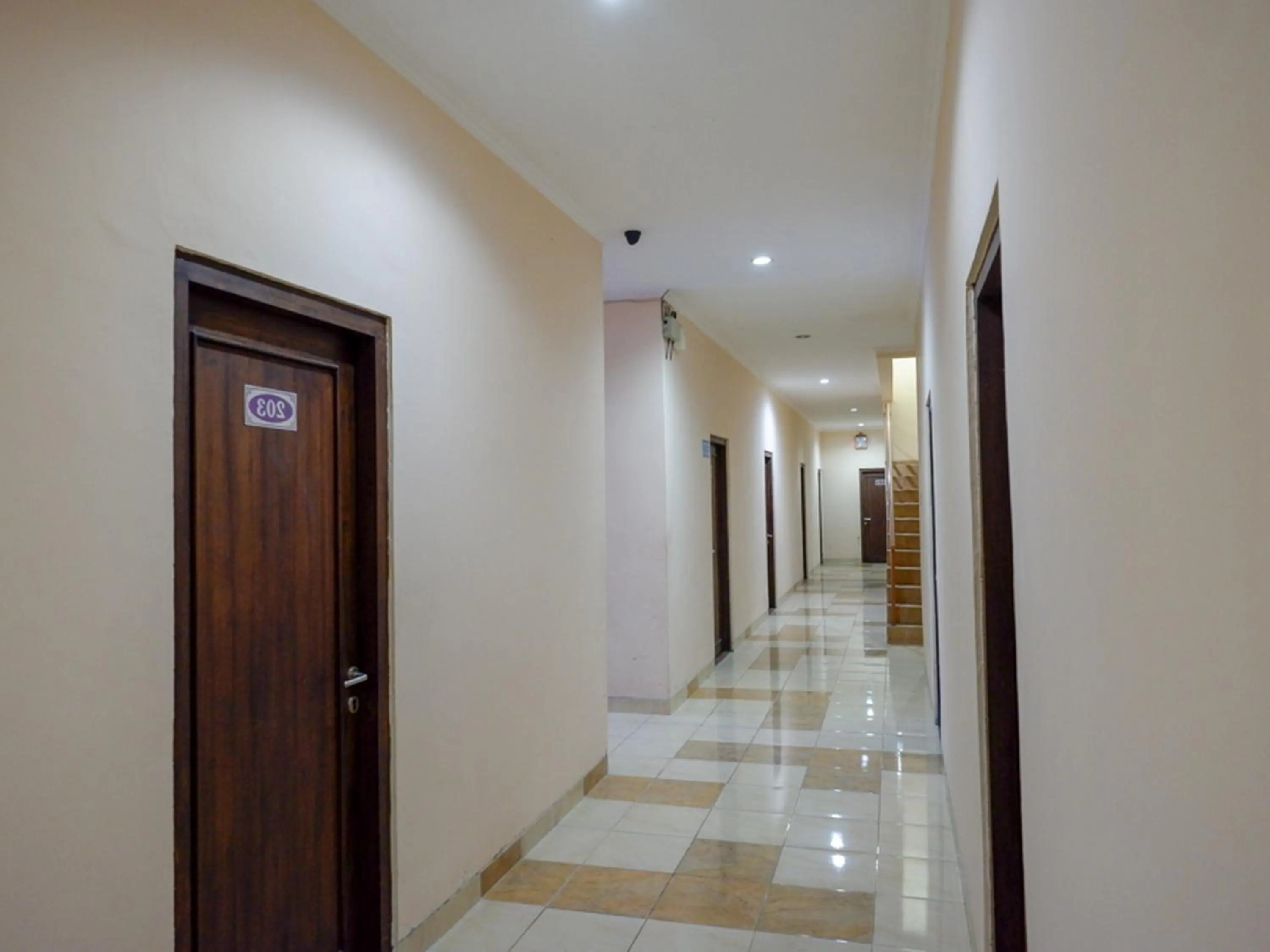 Property building in Pineapple Mansion Solo Mitra RedDoorz near RS JIH Solo
