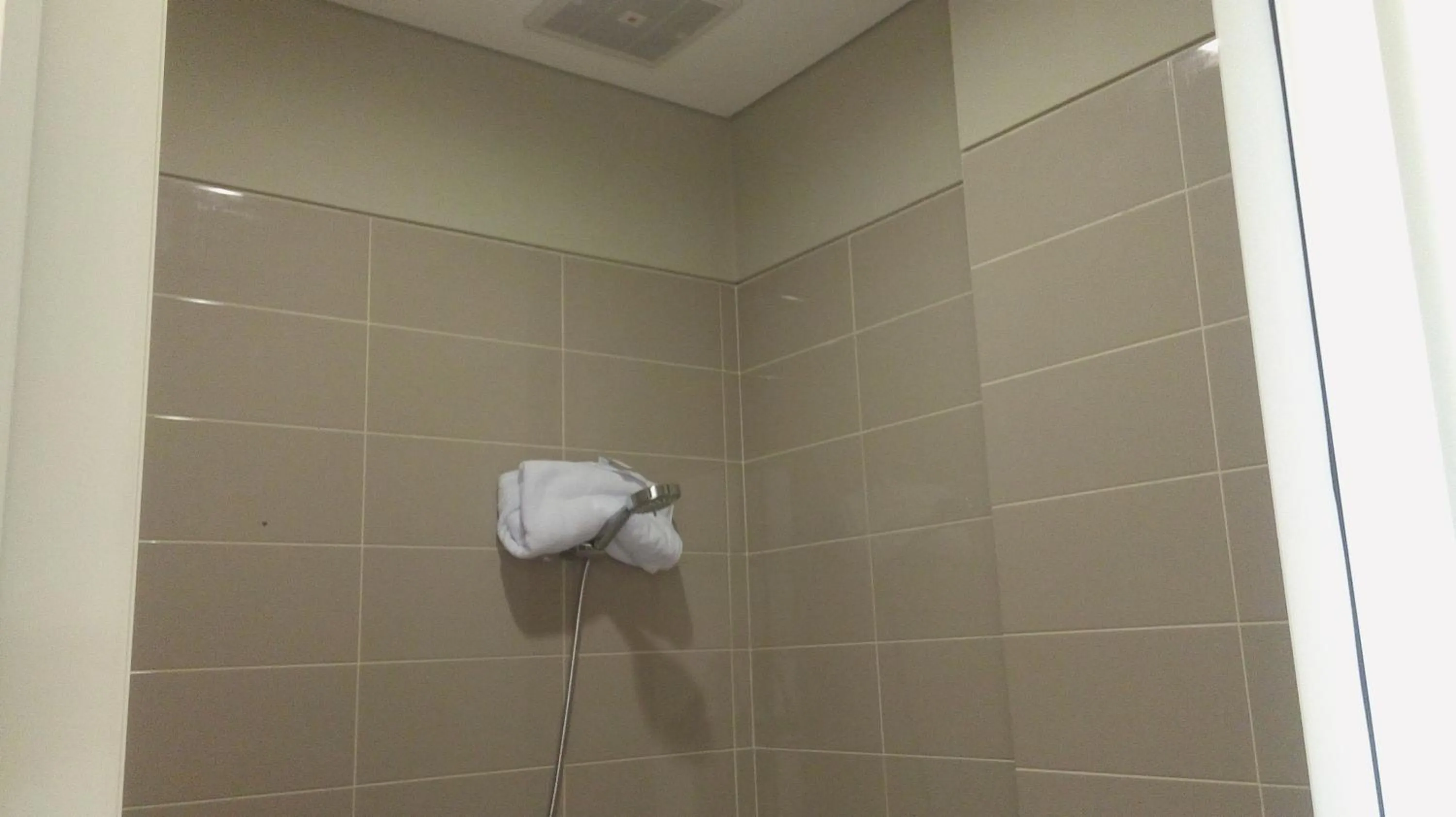 Bathroom in Home 899 Patal Senayan