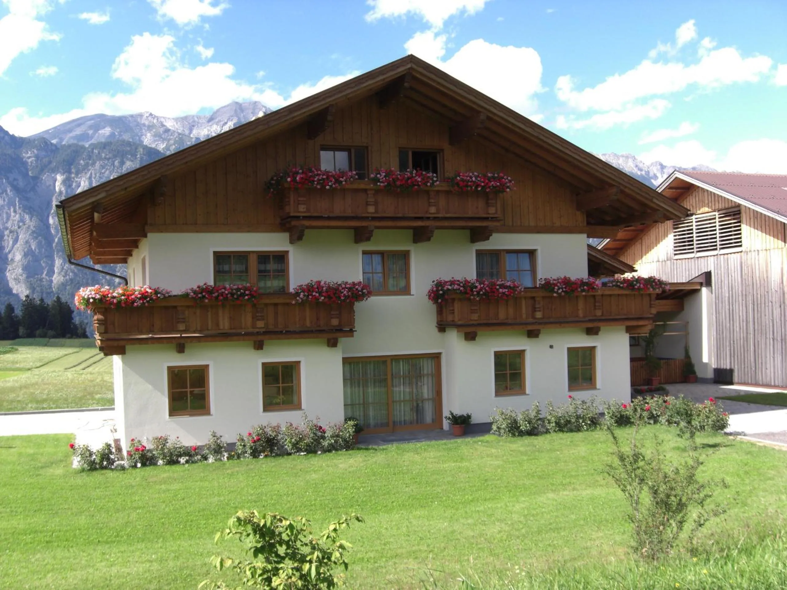 Property building in Ferienwohnung Prader