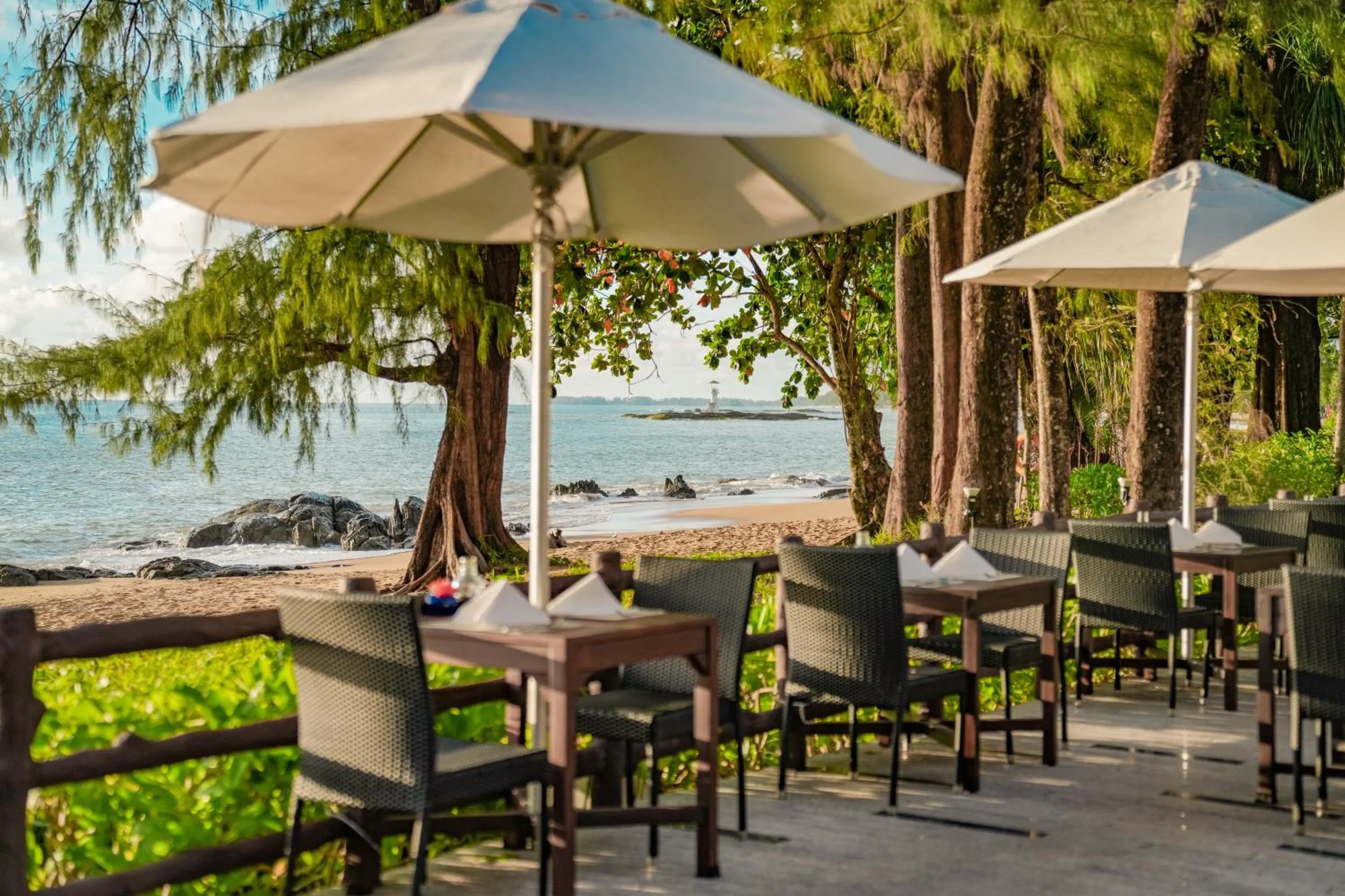 Restaurant/places to eat in SENTIDO Khao Lak