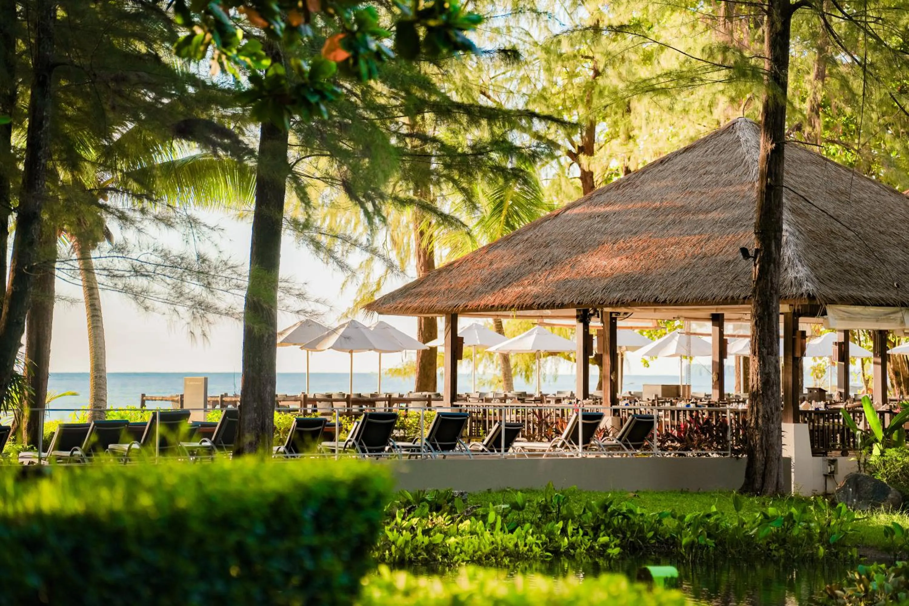 Restaurant/places to eat in SENTIDO Khao Lak