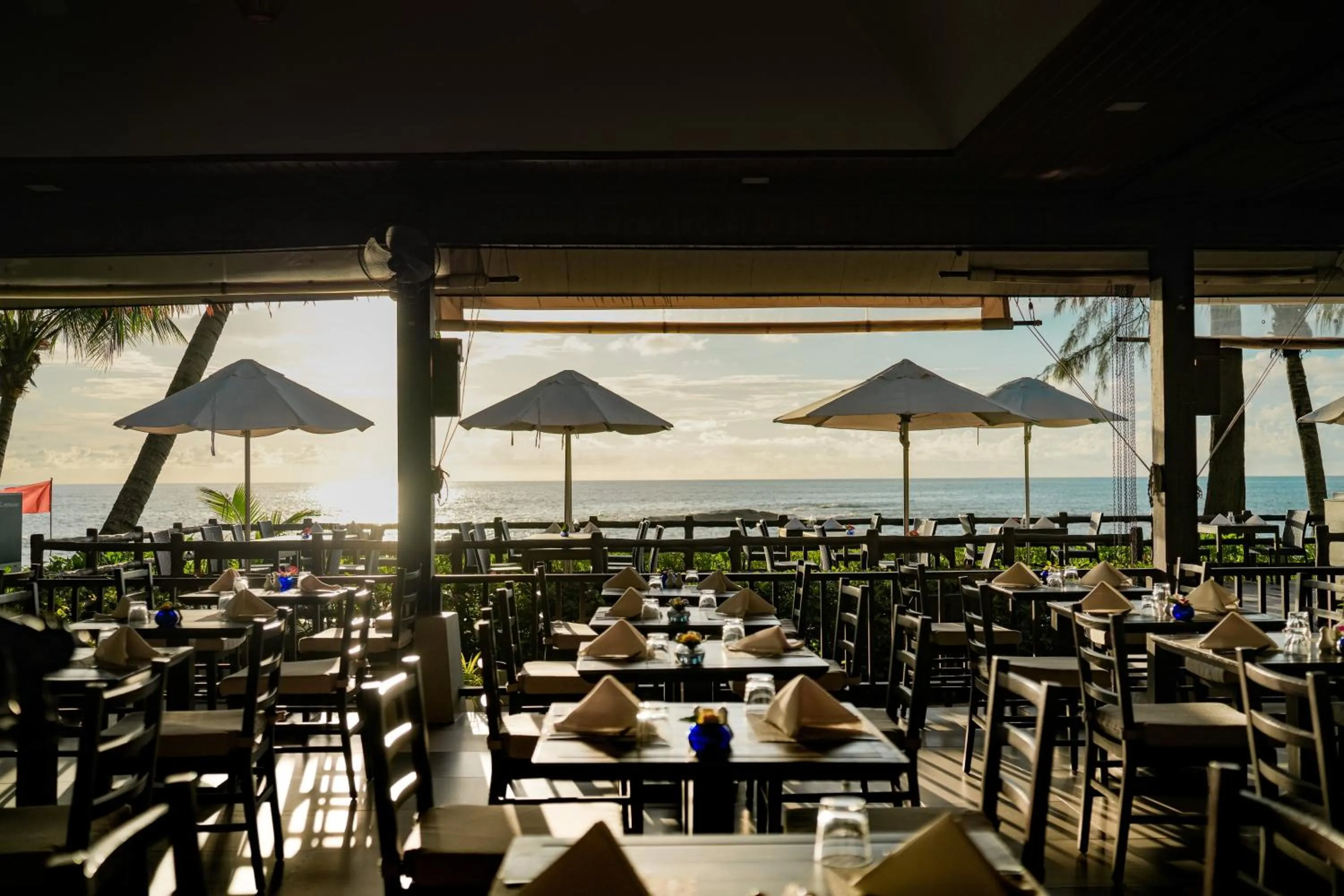 Restaurant/places to eat in SENTIDO Khao Lak