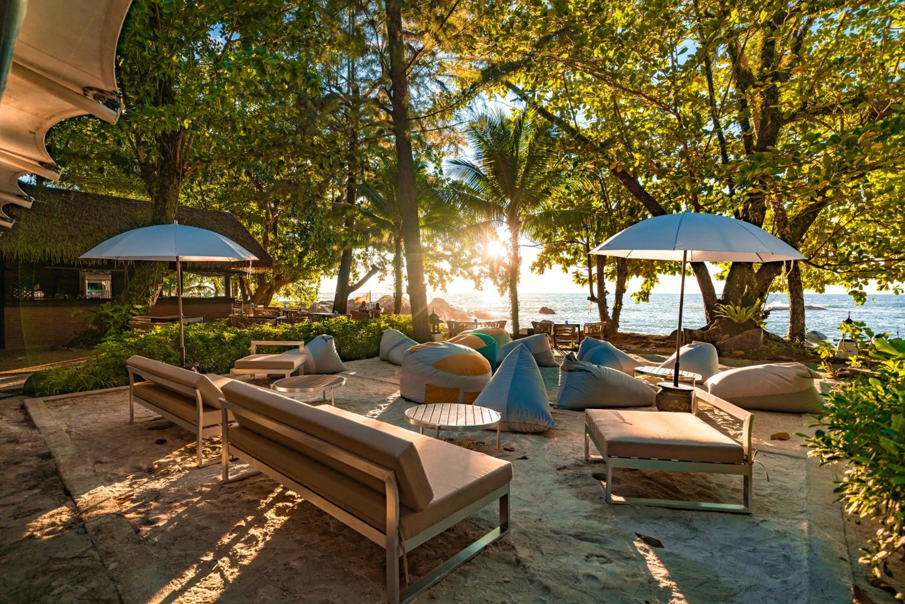 Lounge or bar in SENTIDO Khao Lak