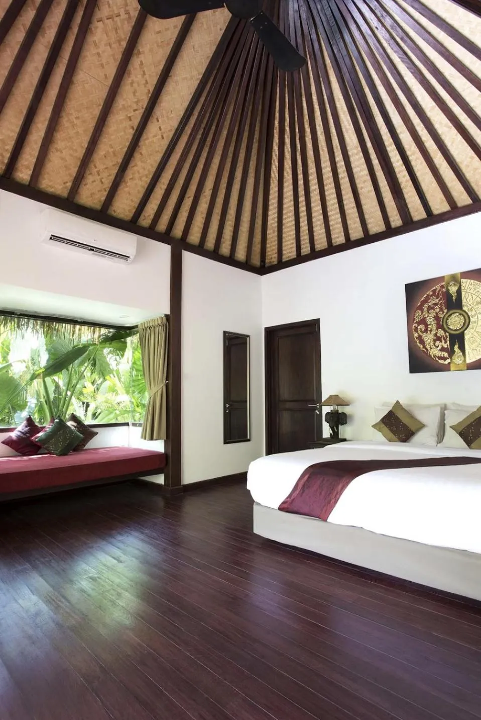 Bed in Mali Resort Pattaya Beach Koh Lipe