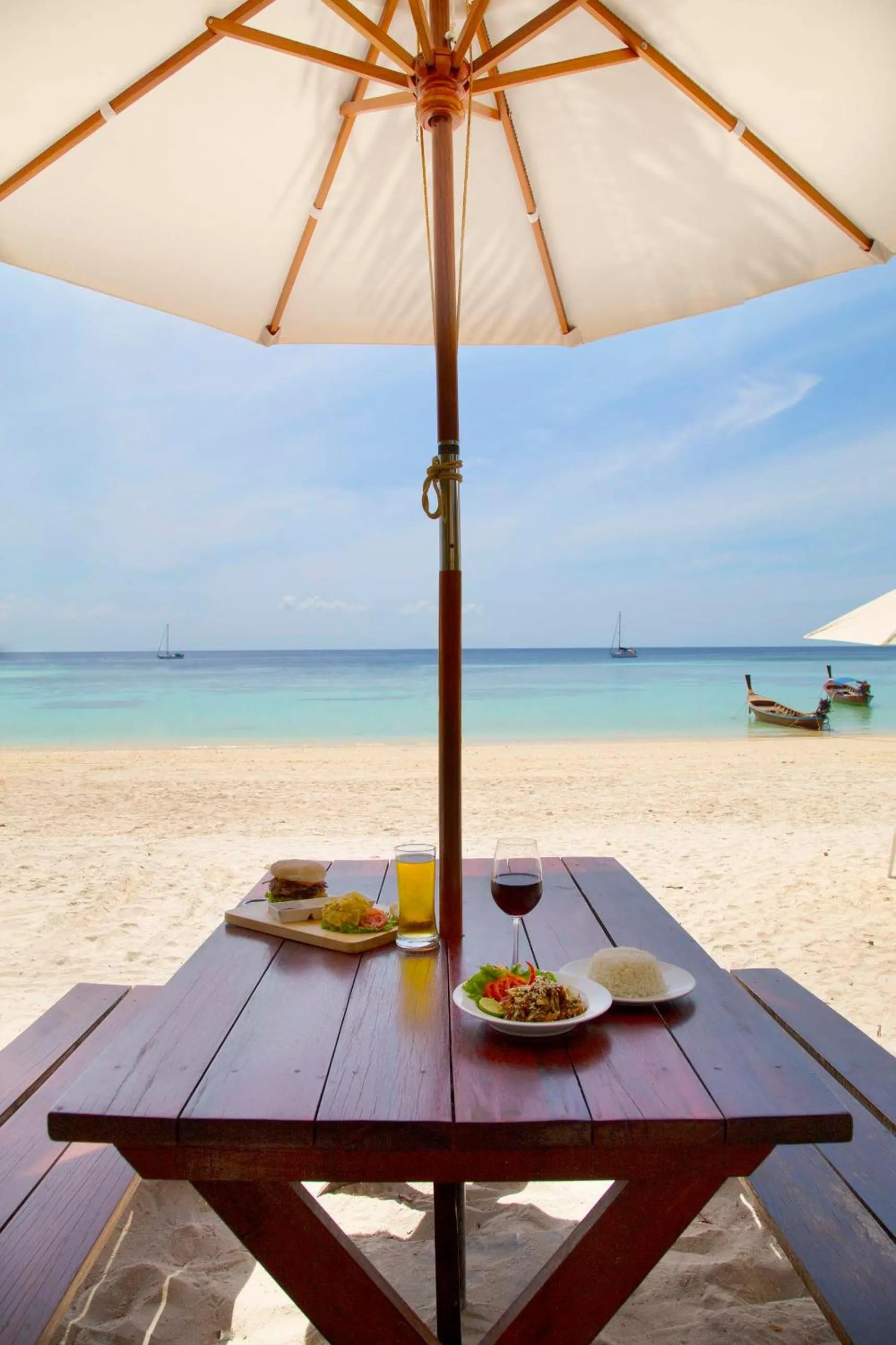 Food in Mali Resort Pattaya Beach Koh Lipe