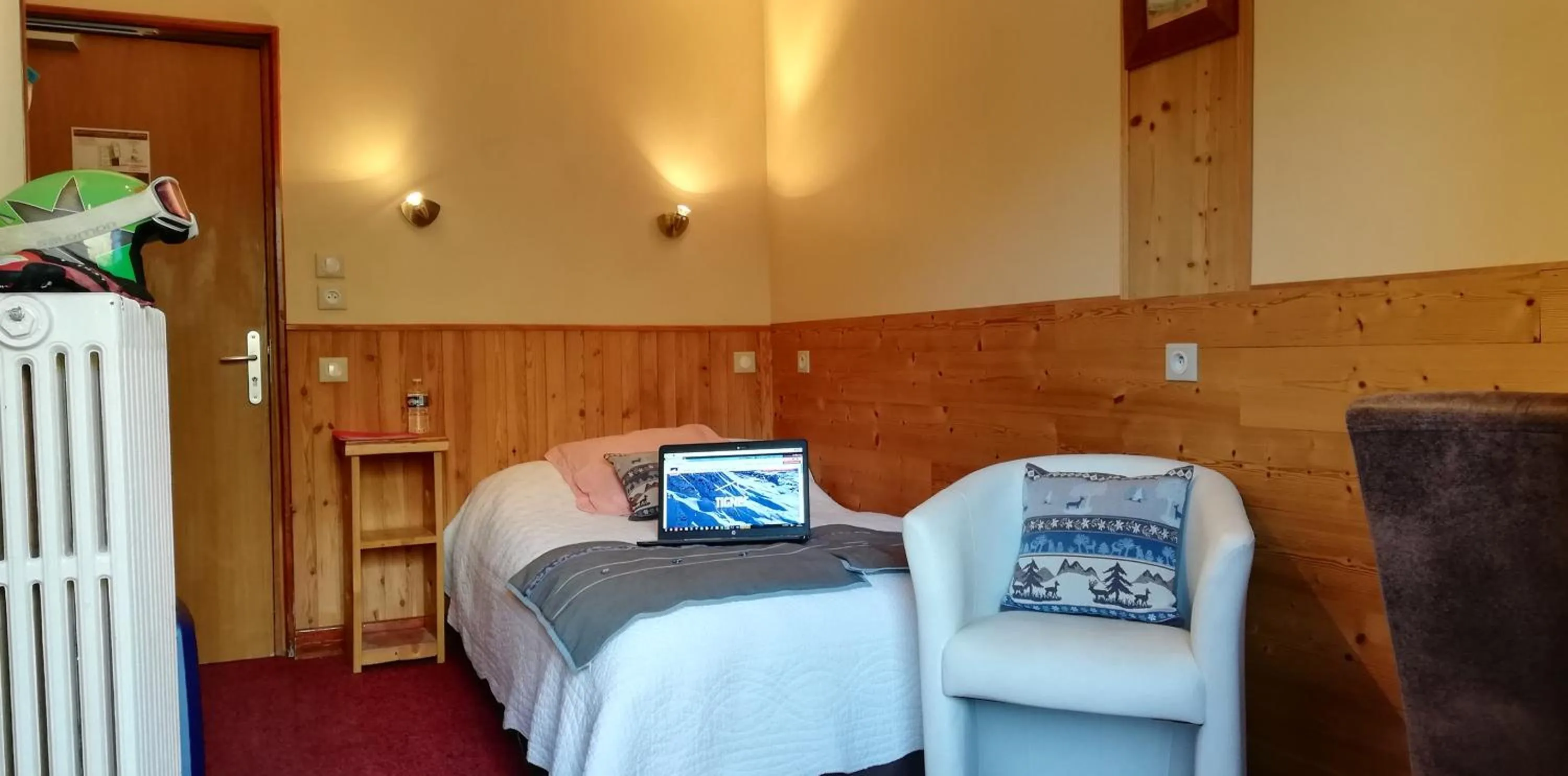 Bedroom, Bed in Le Dôme