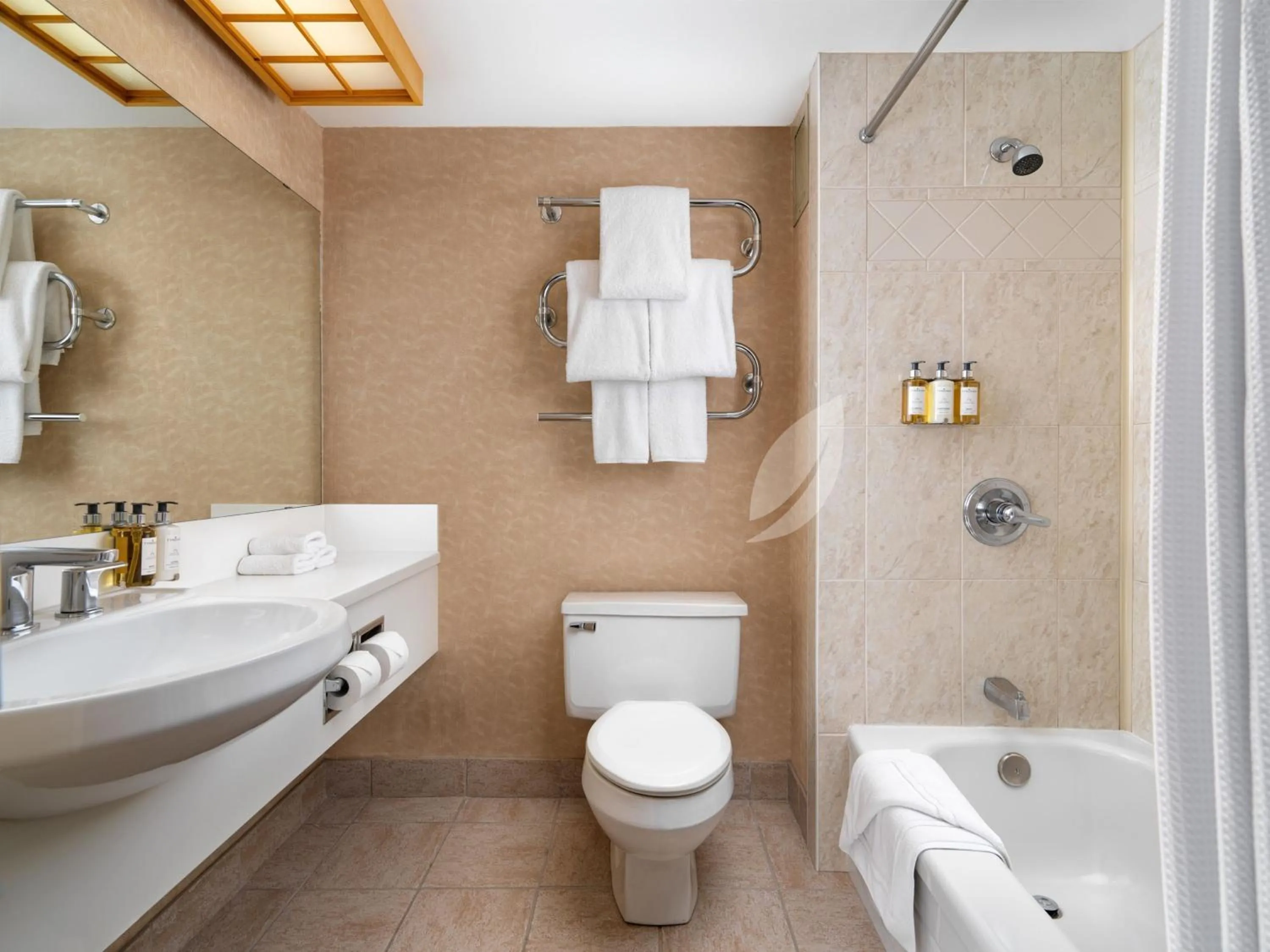 Bathroom in Inn at Laurel Point