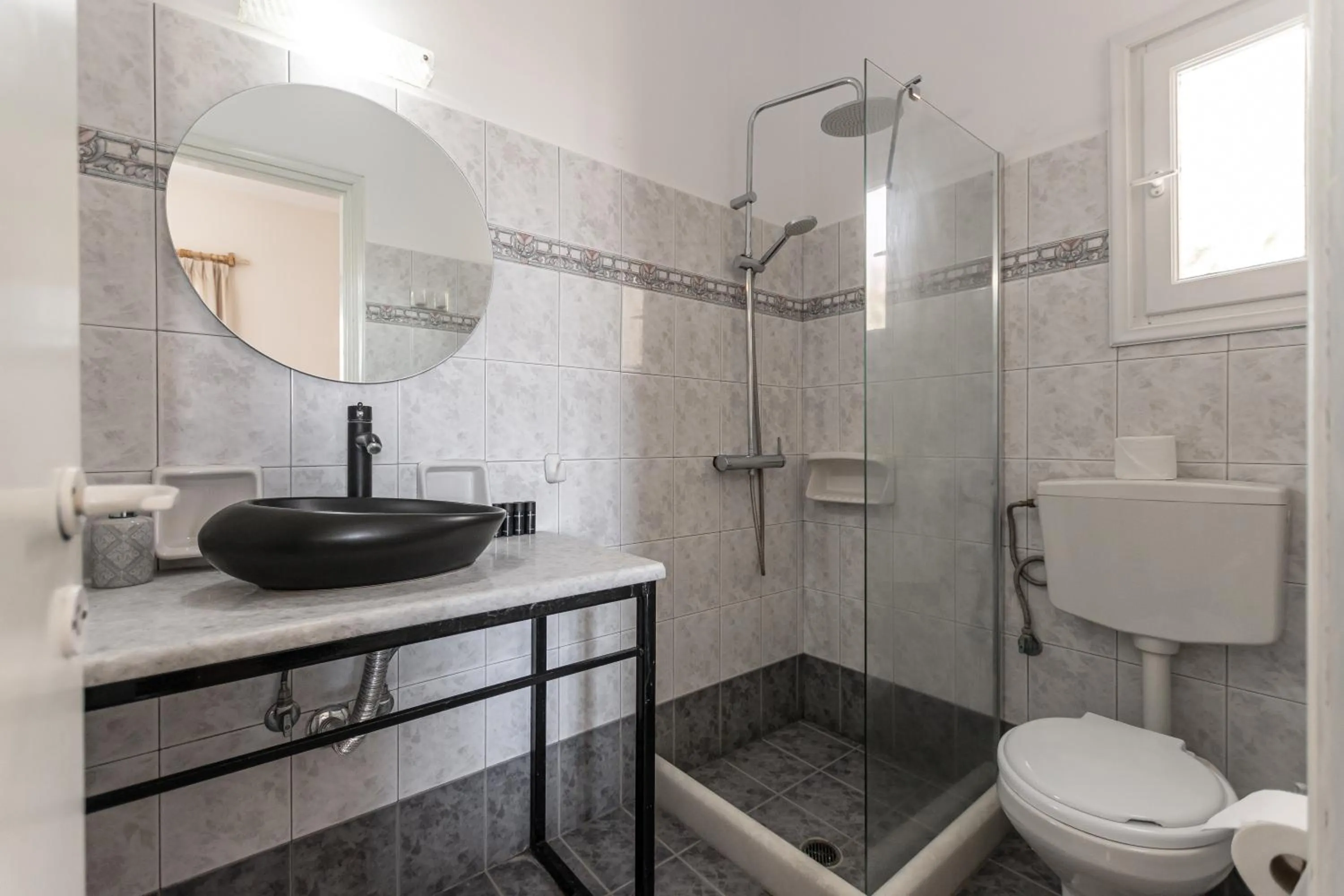 Balcony/Terrace in Studios Vrettos Beachfront Hotel