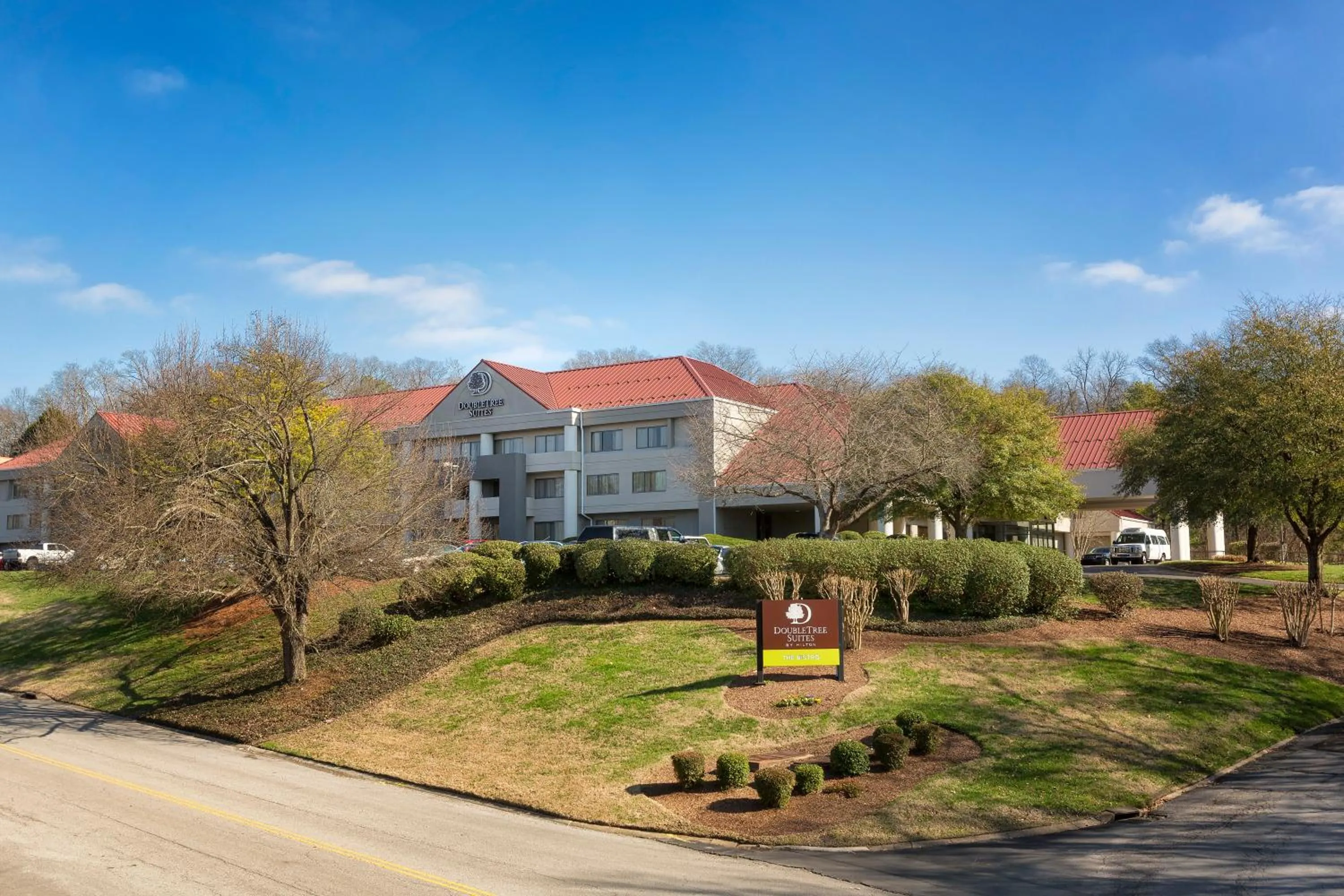 Property building in DoubleTree Suites by Hilton Nashville Airport